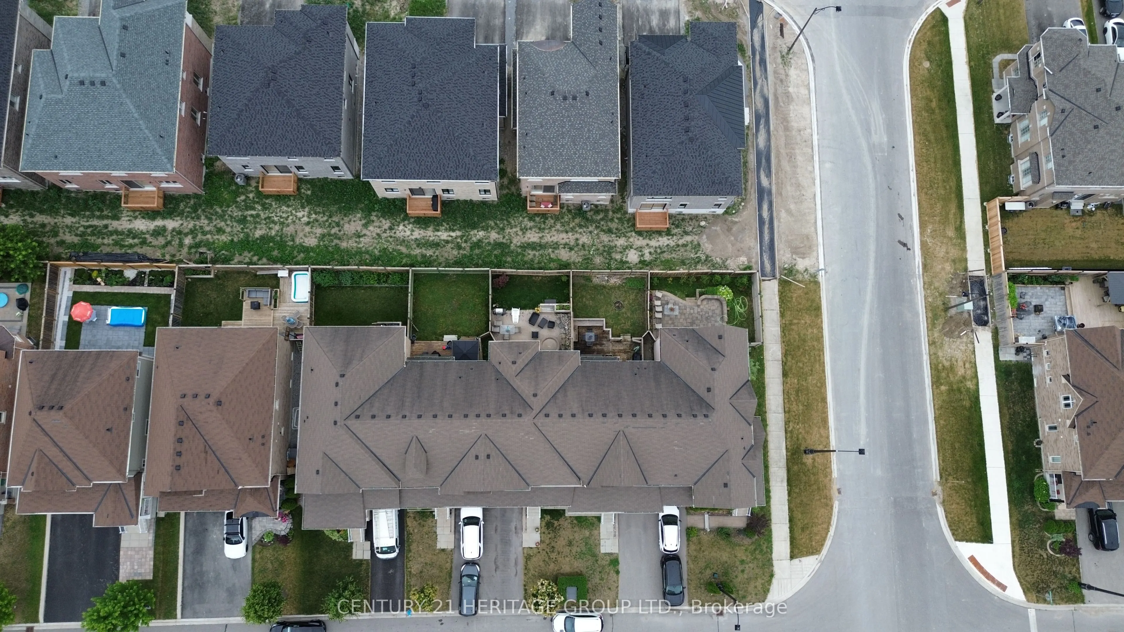 32 Grey Wing Avenue