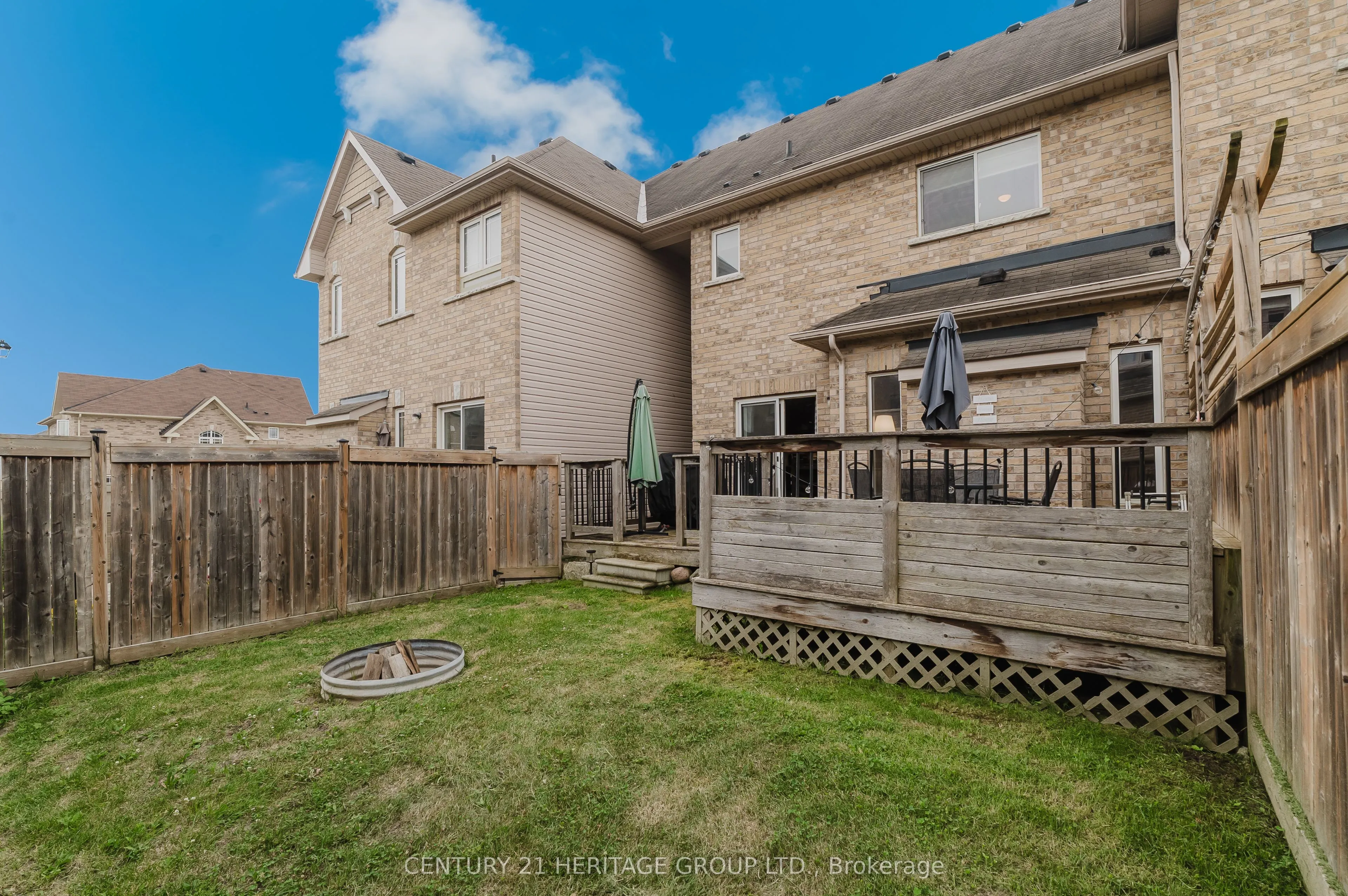 32 Grey Wing Avenue