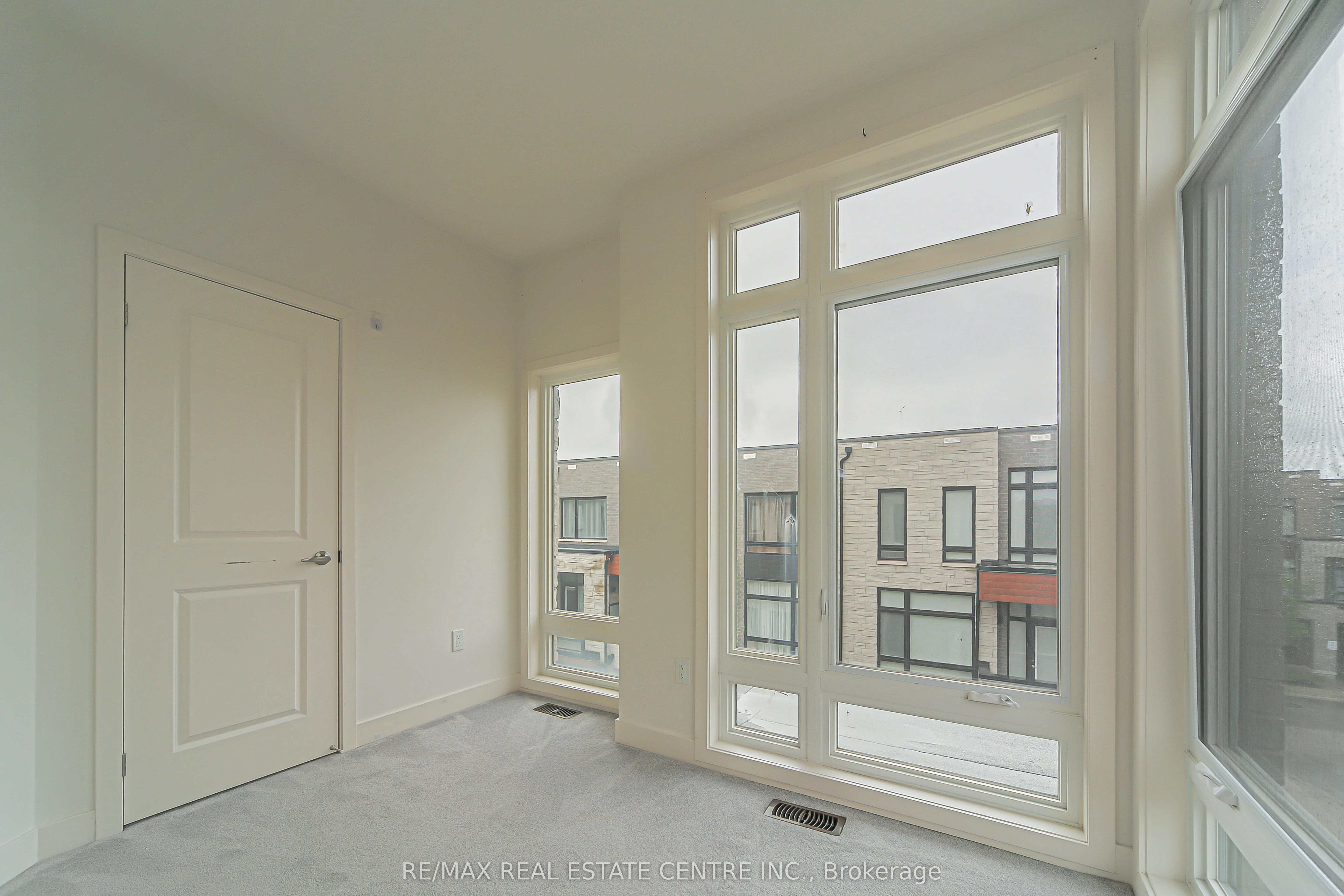 41 Gerussi Street
