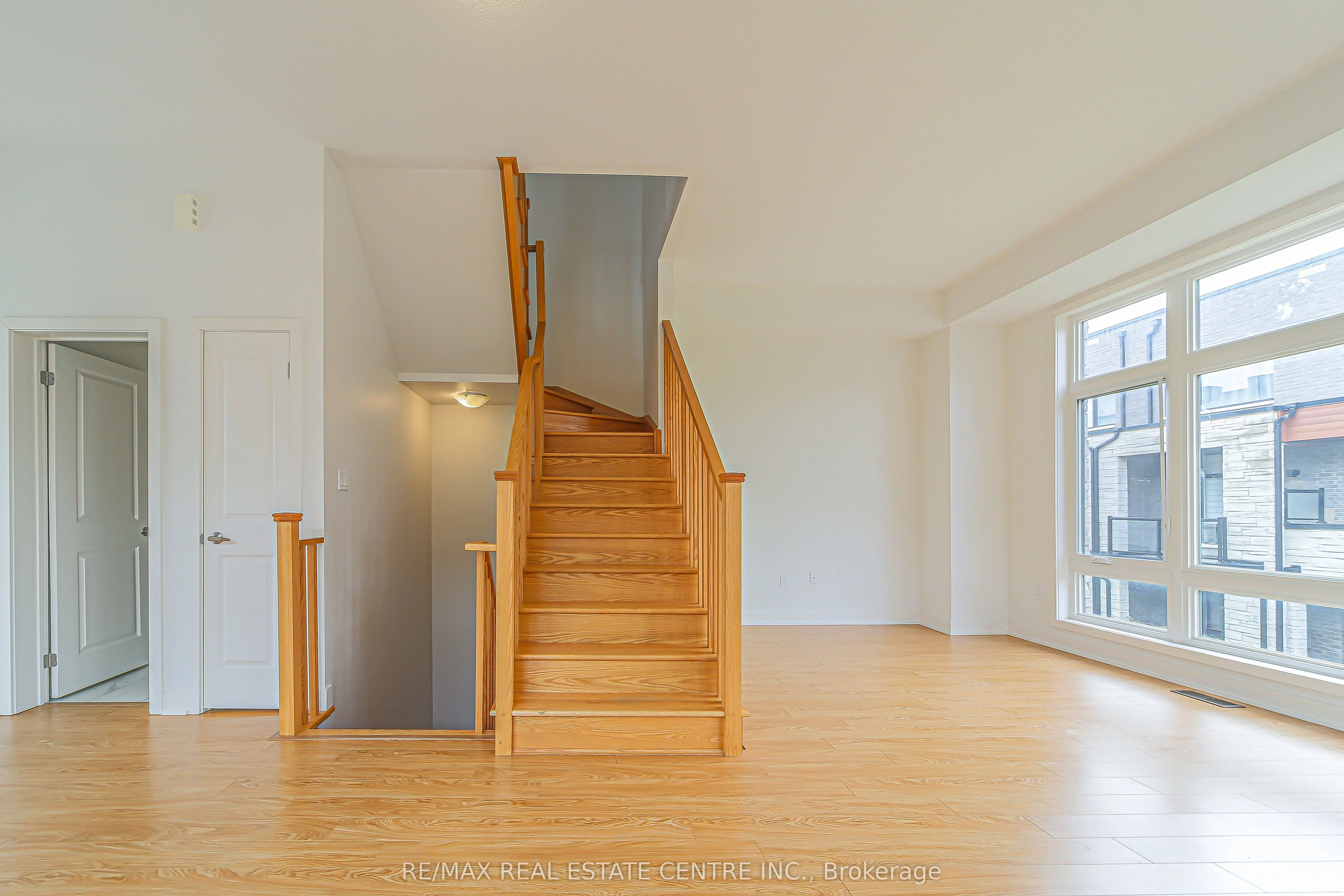 41 Gerussi Street