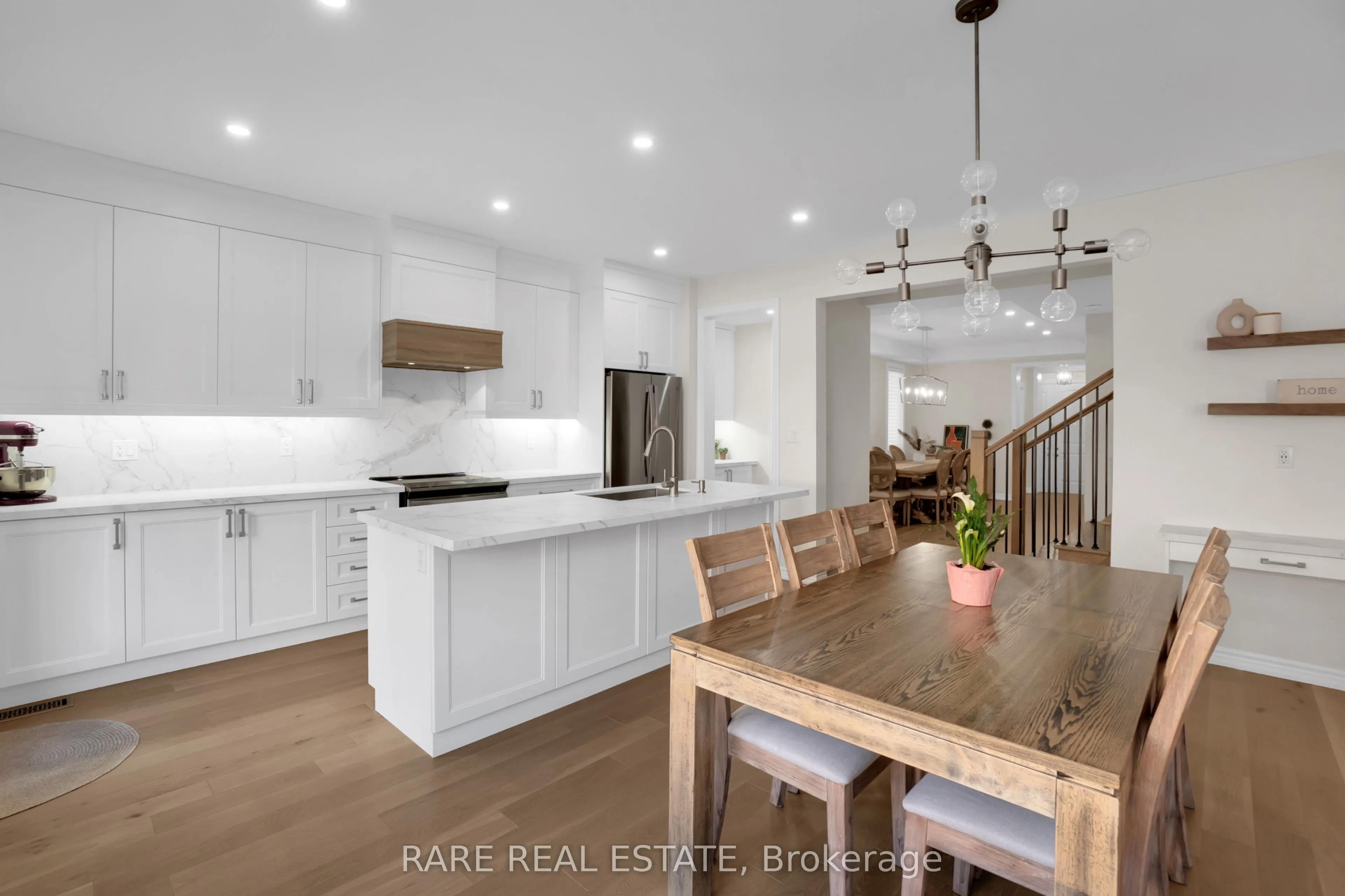 206 Stevenson Crescent