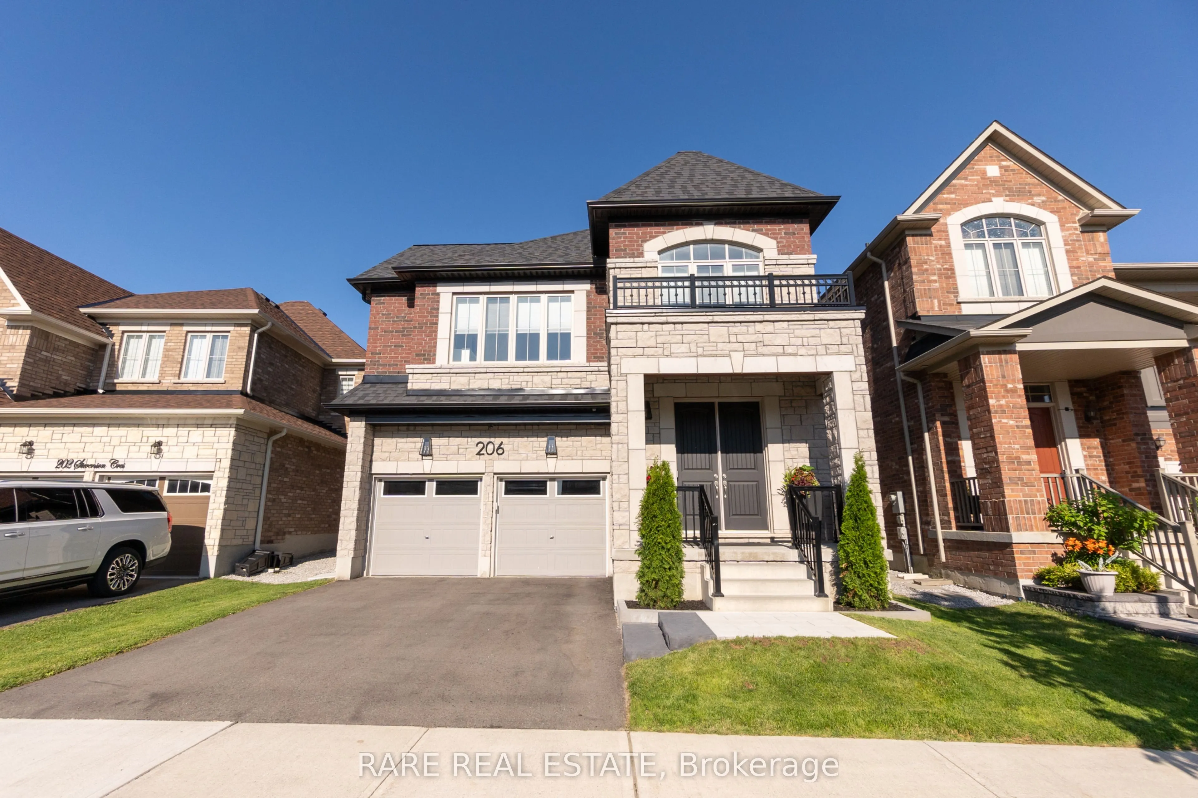 206 Stevenson Crescent