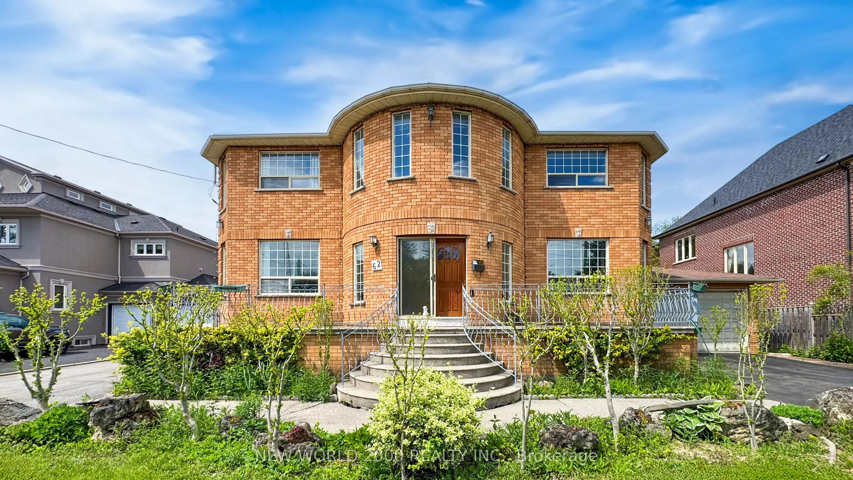 62 Langstaff Road W