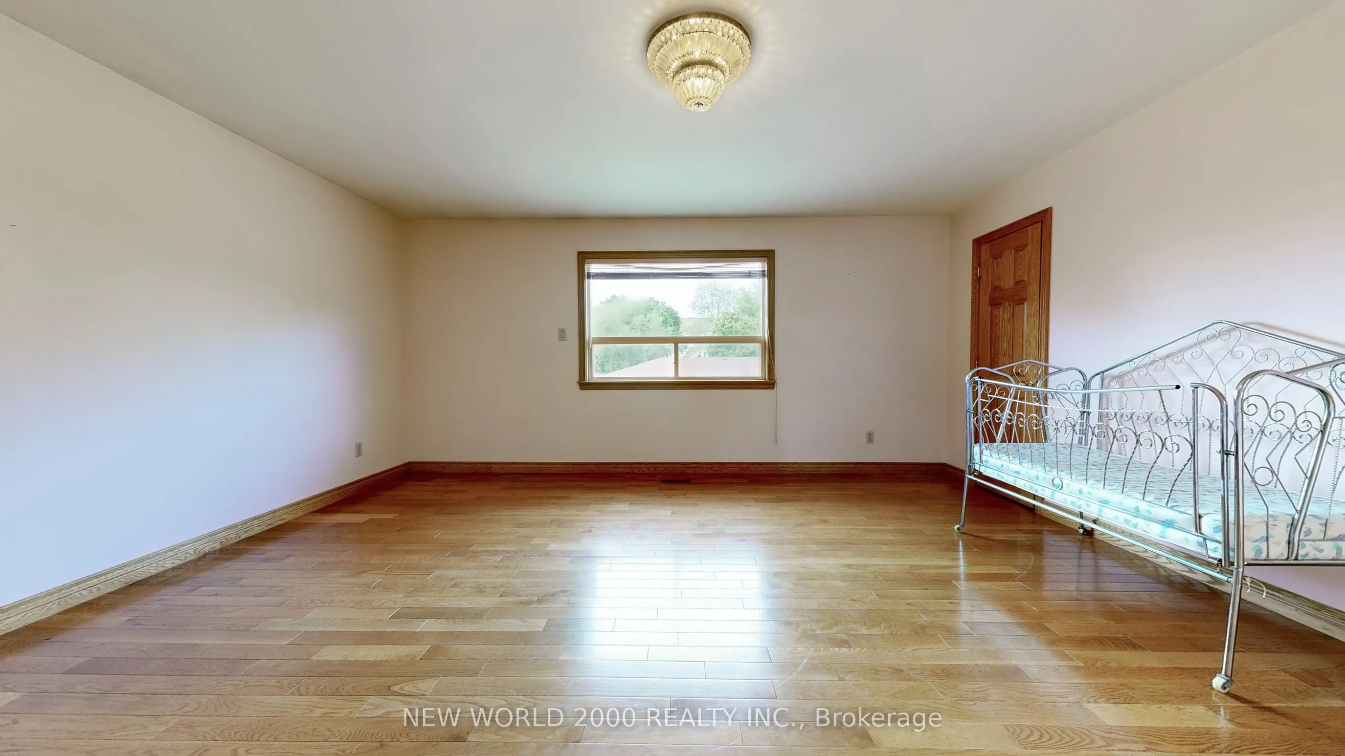 62 Langstaff Road W