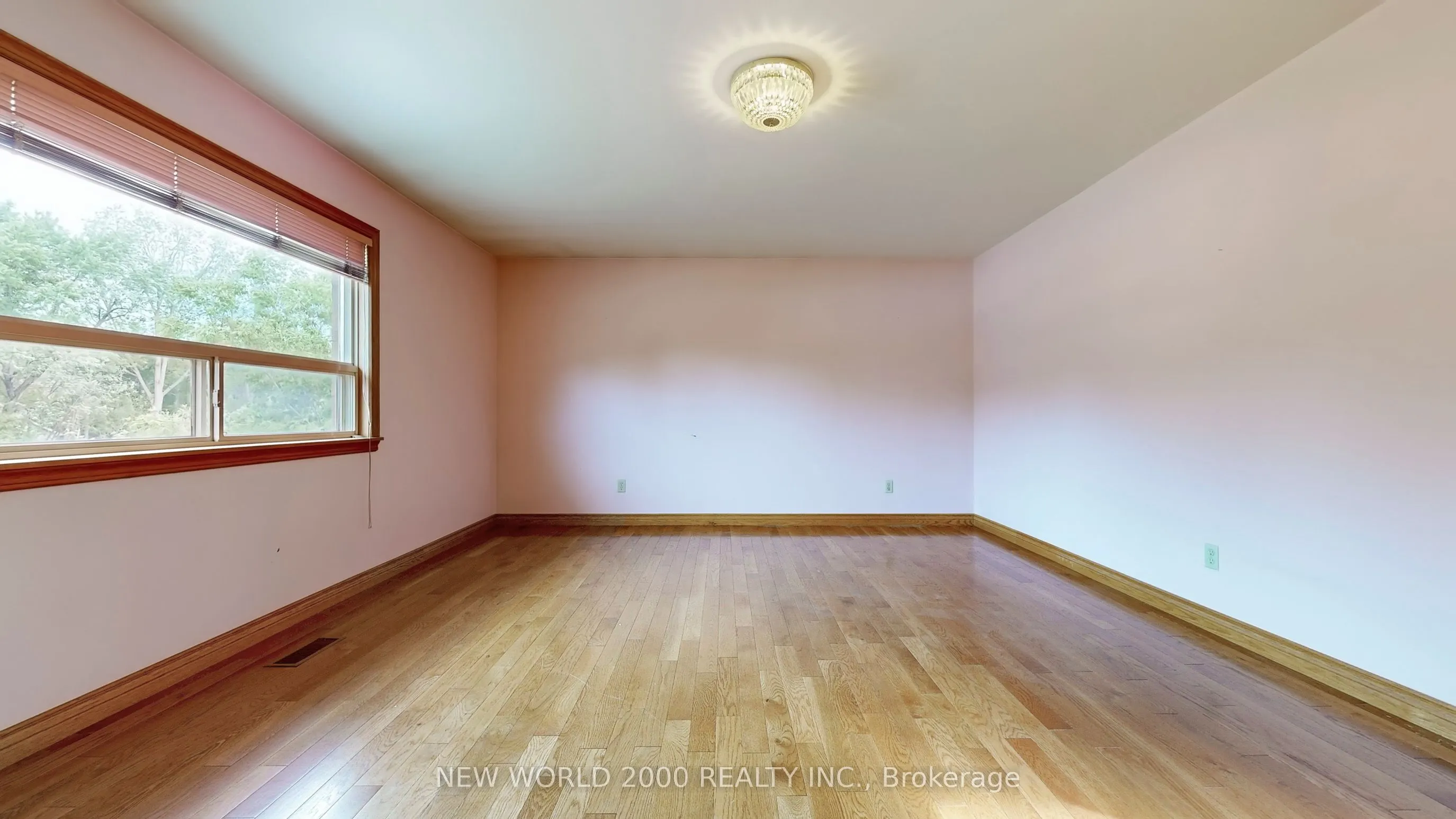 62 Langstaff Road W