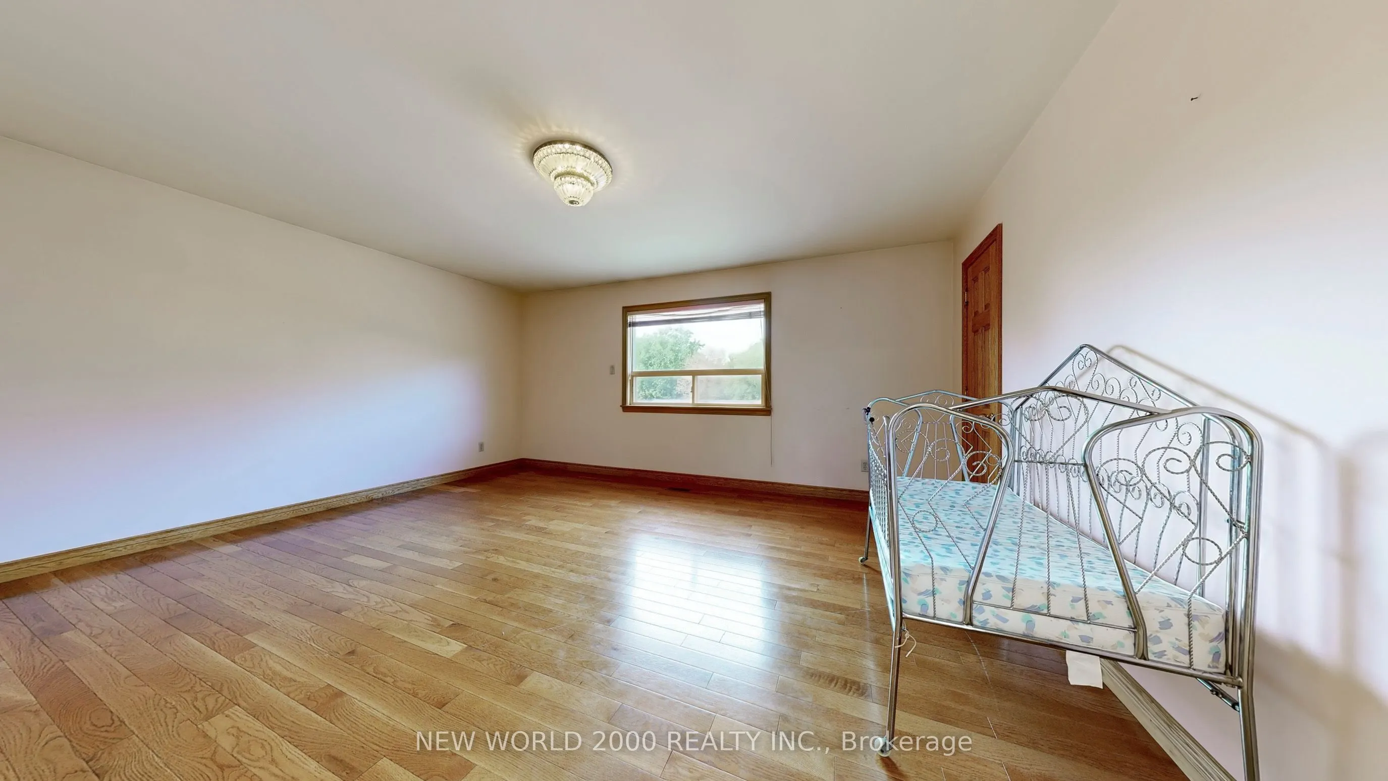 62 Langstaff Road W