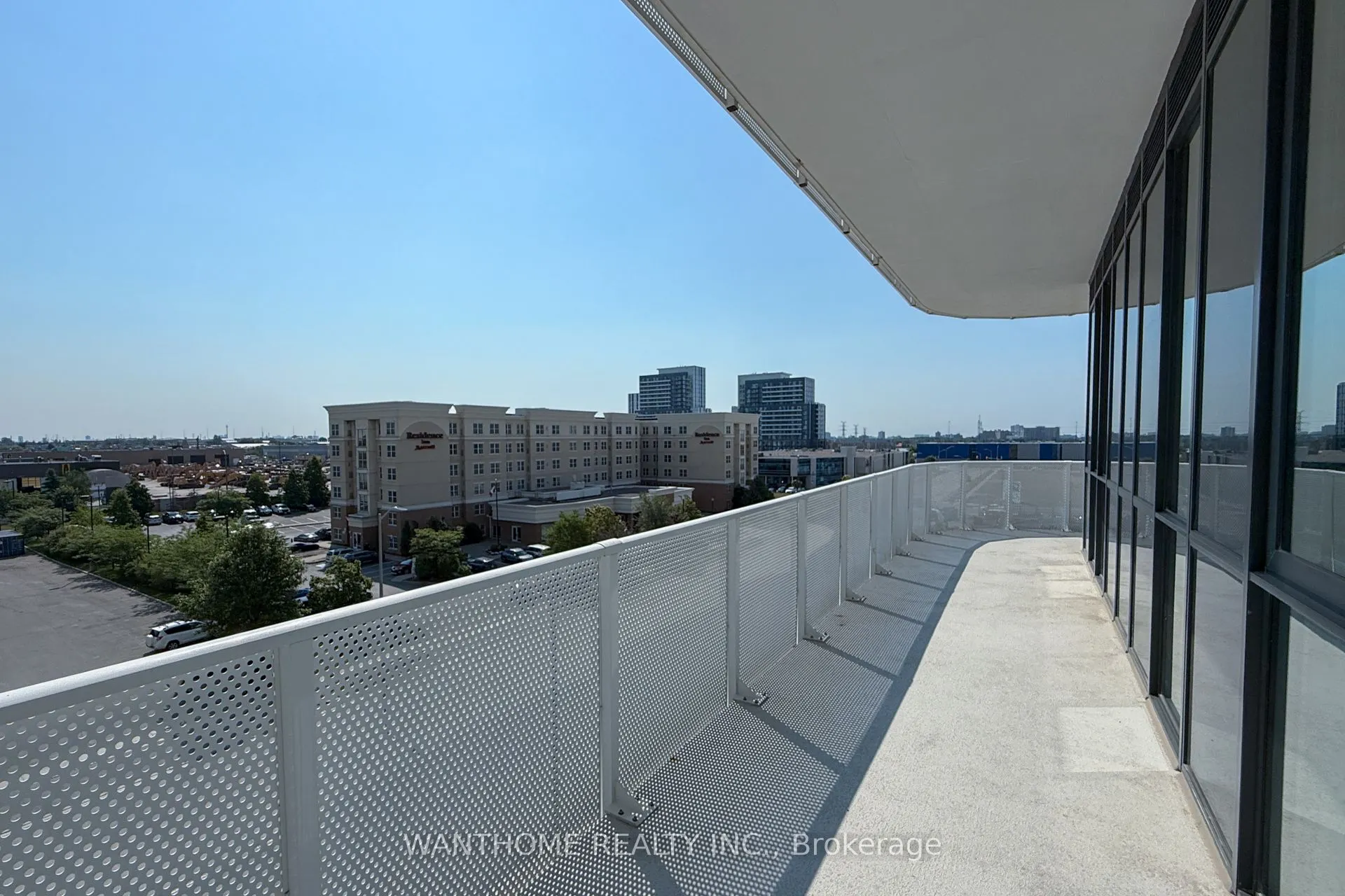 28 Interchange Way, #617