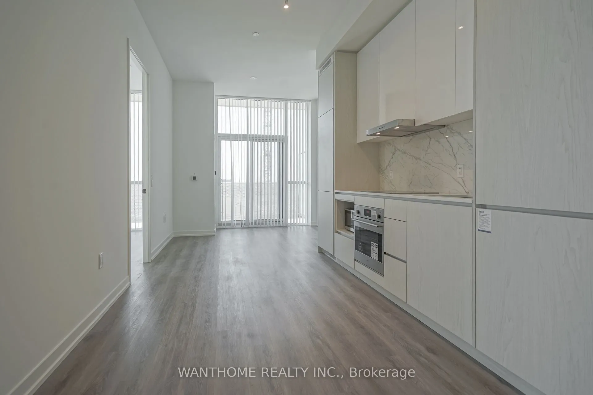 28 Interchange Way, #617