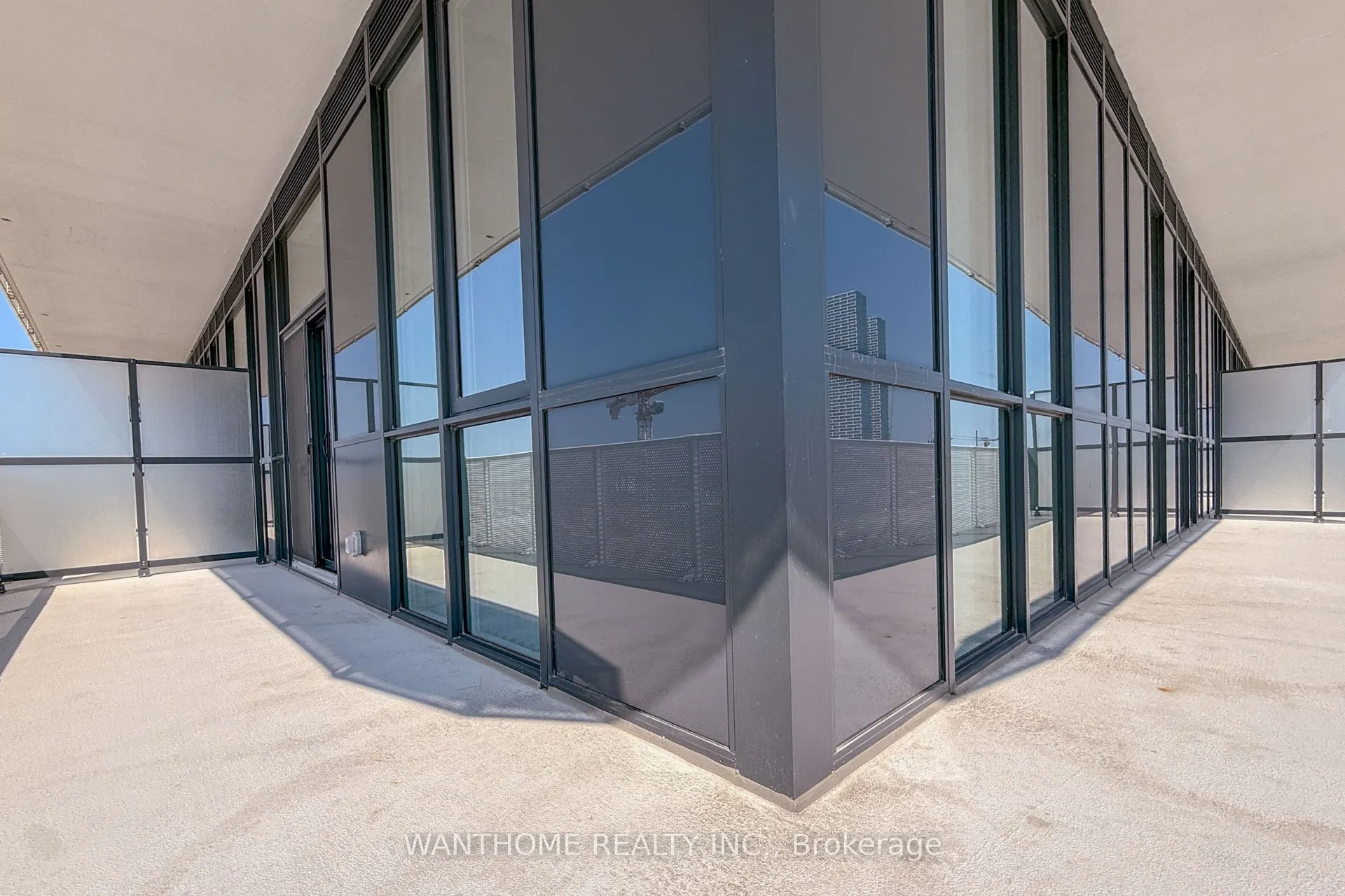 28 Interchange Way, #617