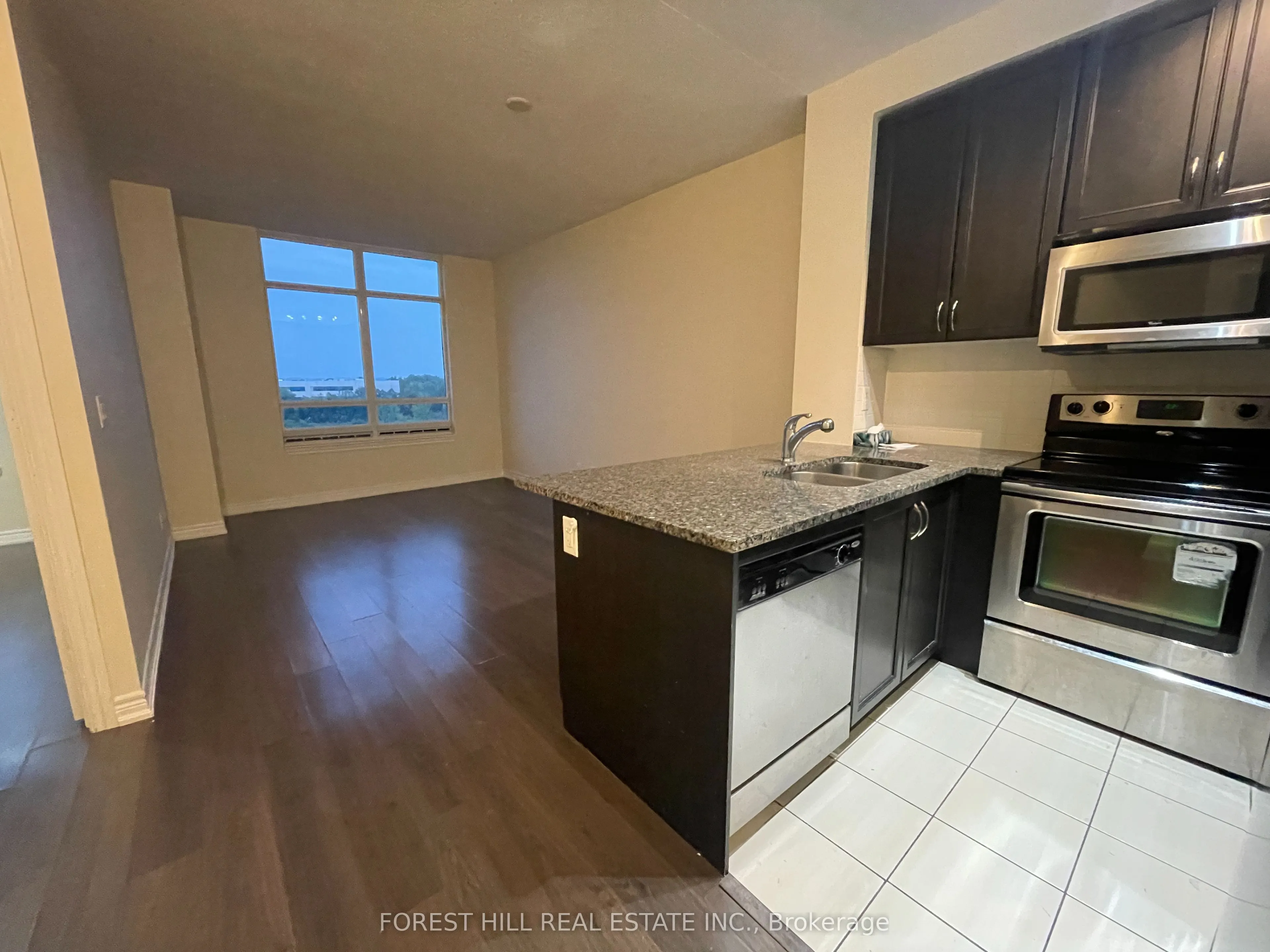 9245 Jane Street, #614