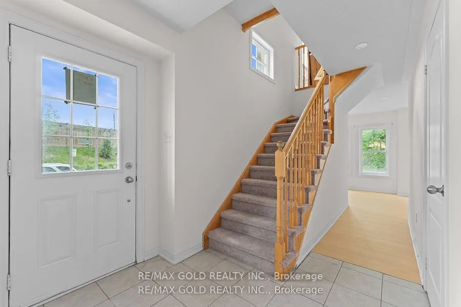 10 Porter Avenue W, #25