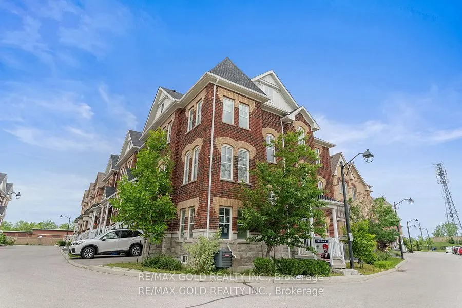 10 Porter Avenue W, #25