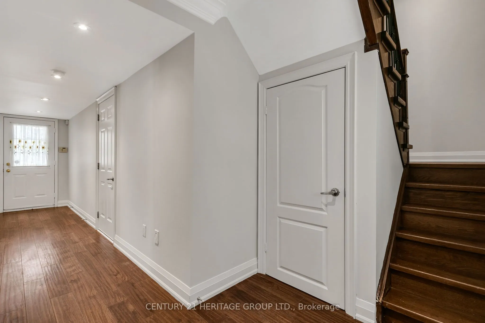10 Post Oak Drive, #7