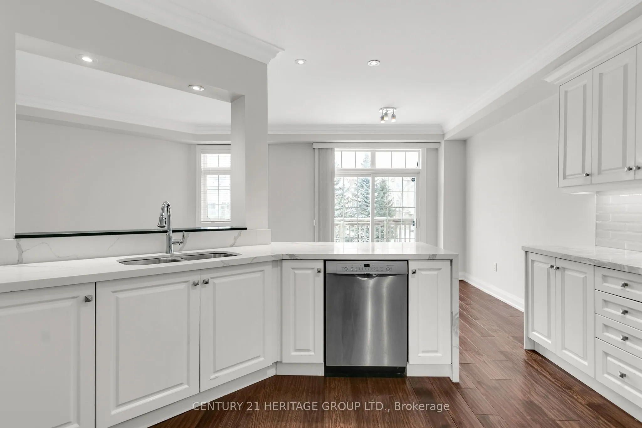 10 Post Oak Drive, #7