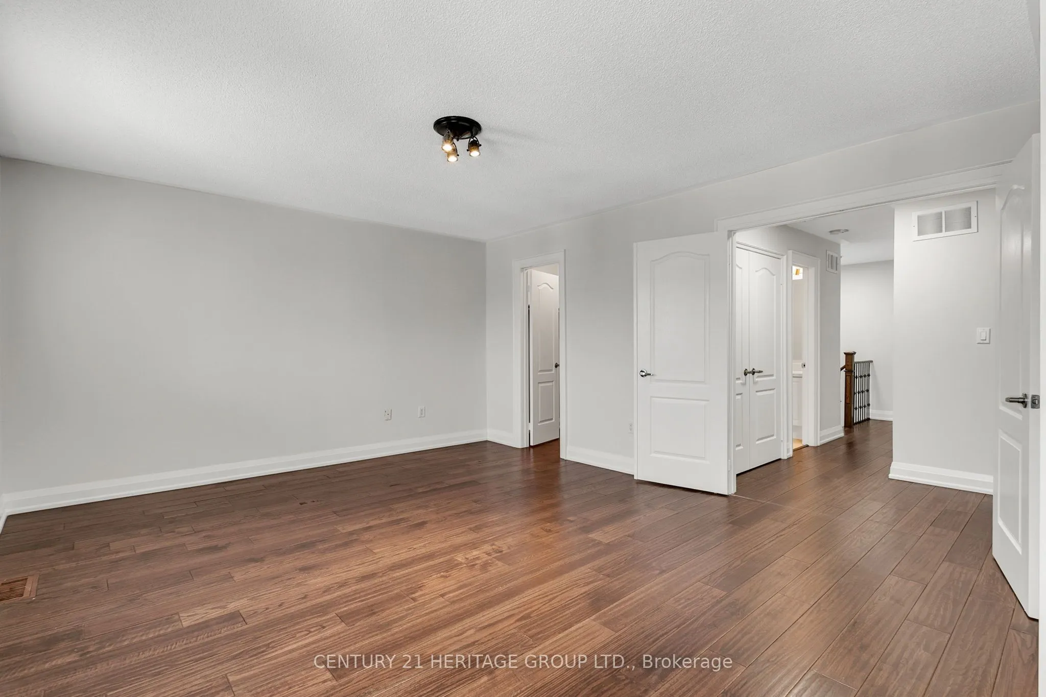 10 Post Oak Drive, #7