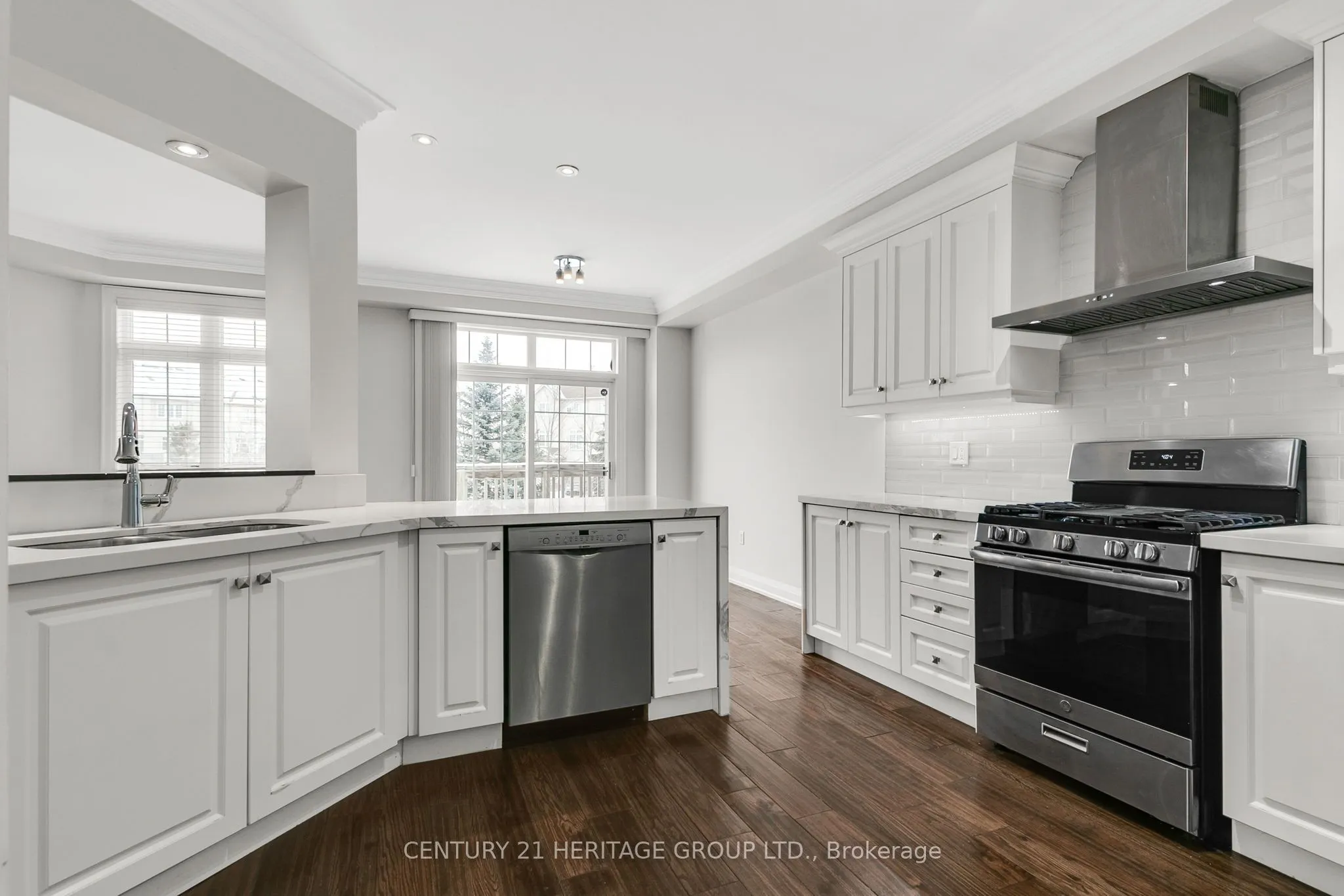10 Post Oak Drive, #7