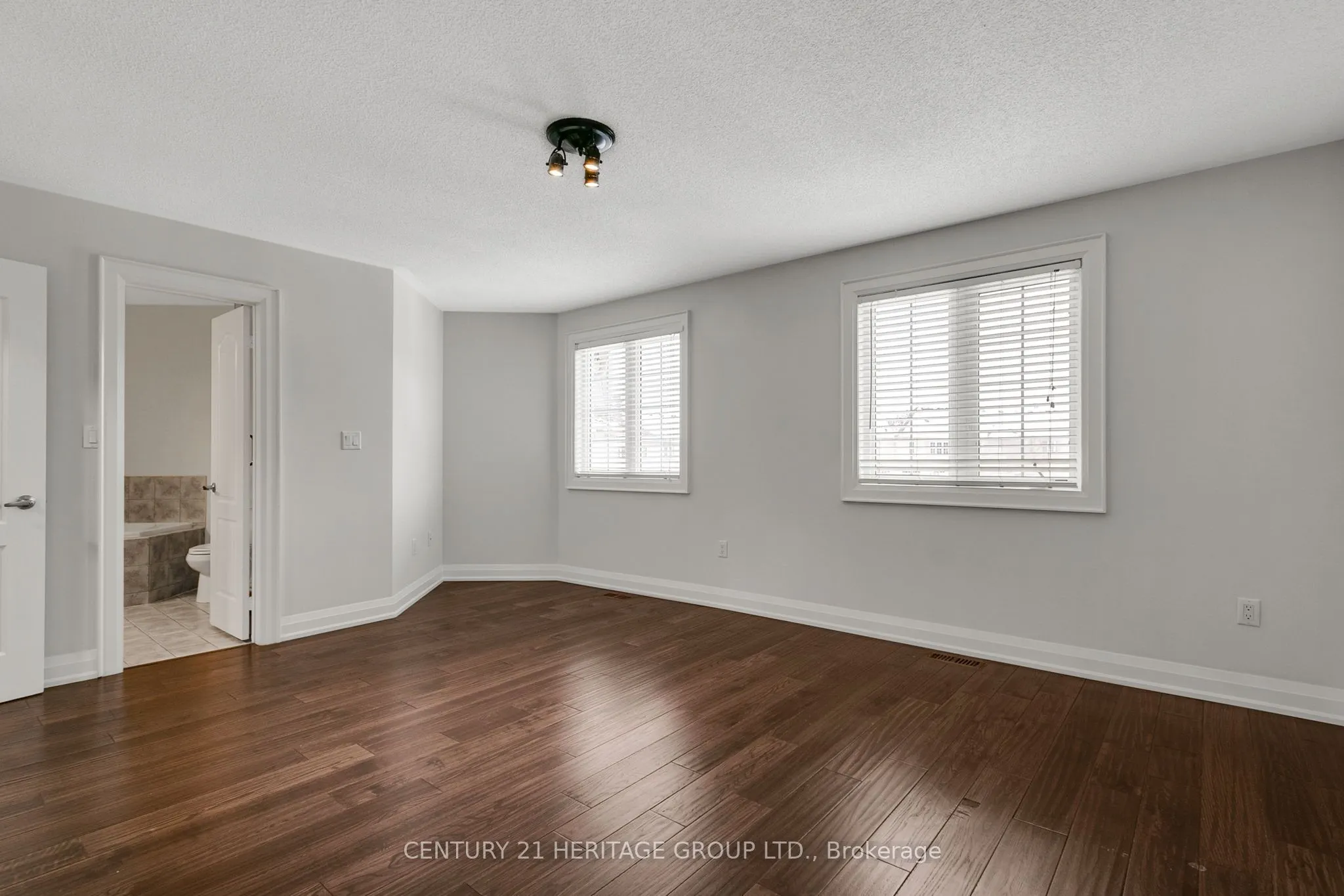 10 Post Oak Drive, #7