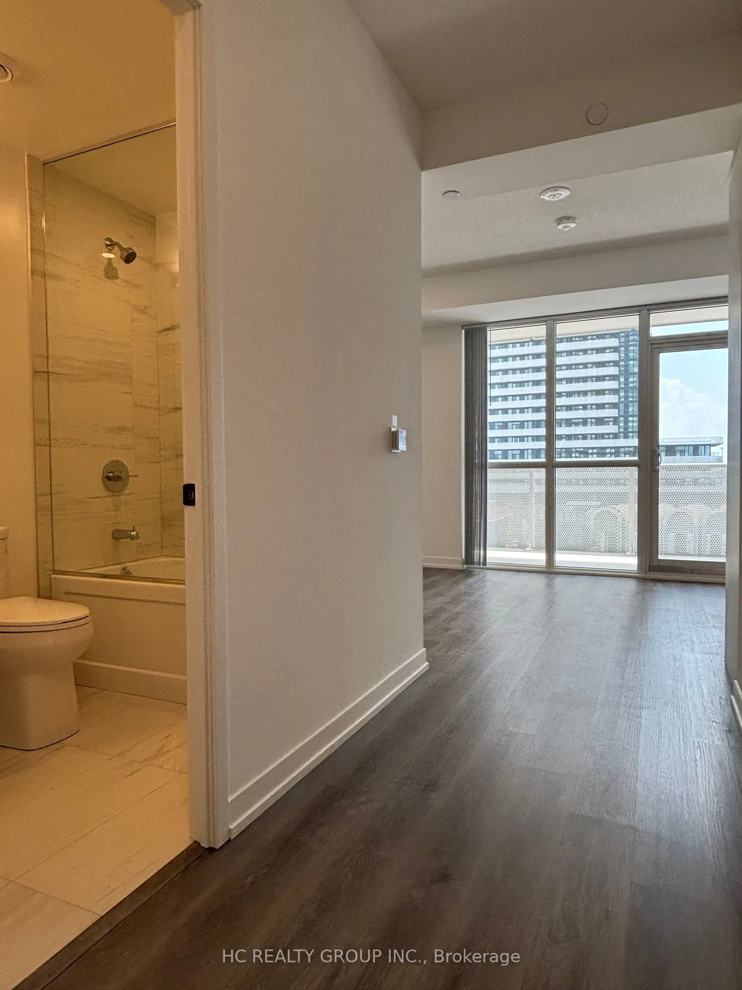 28 Interchange Way, #505