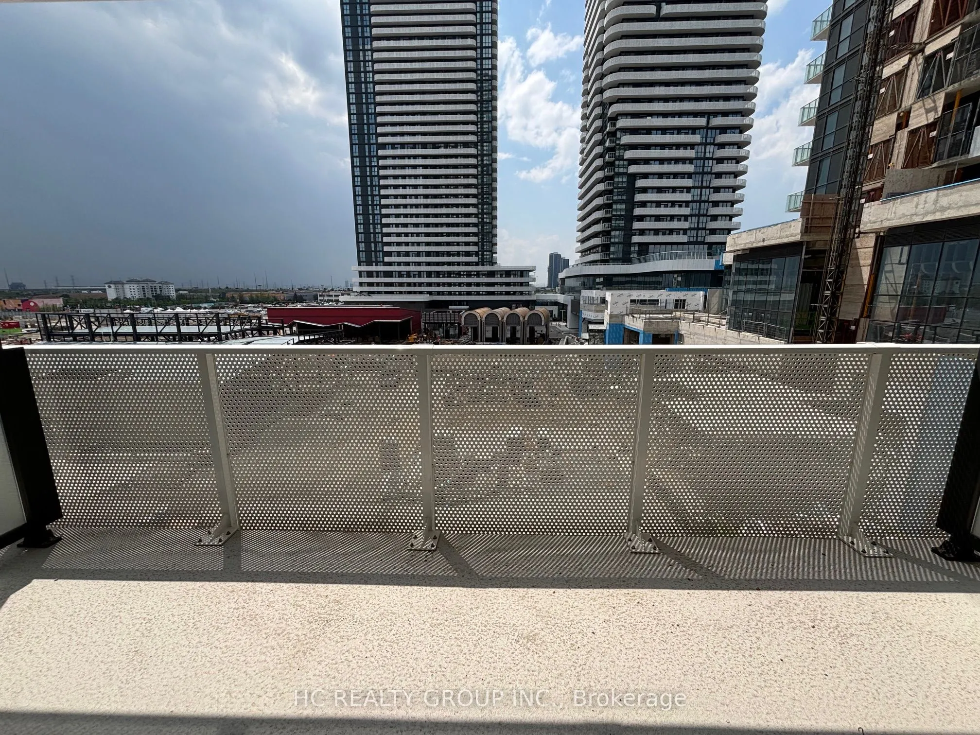 28 Interchange Way, #505