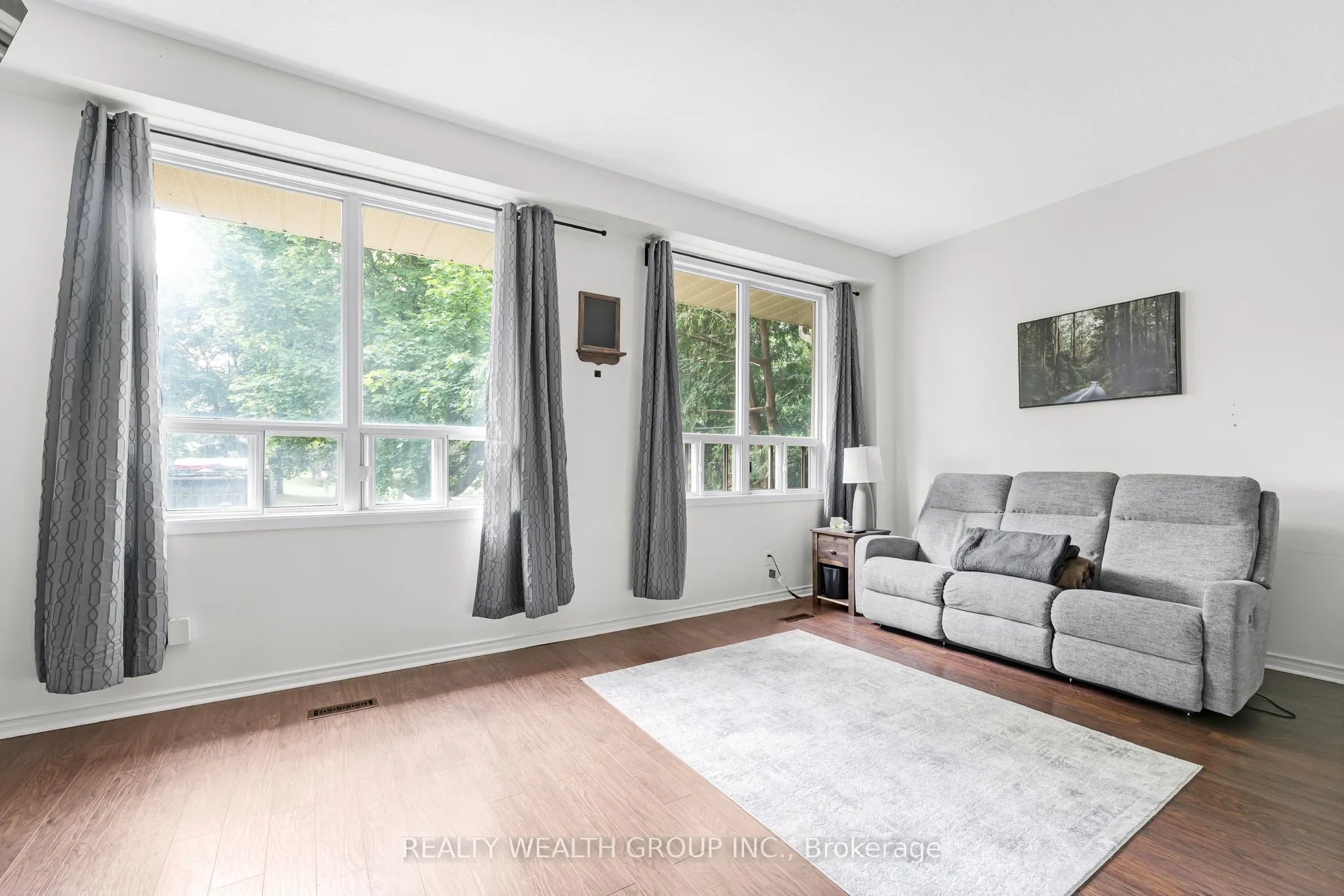 5 Poplar Crescent W, #103