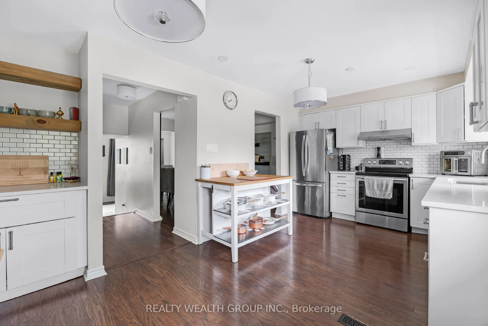5 Poplar Crescent W, #103