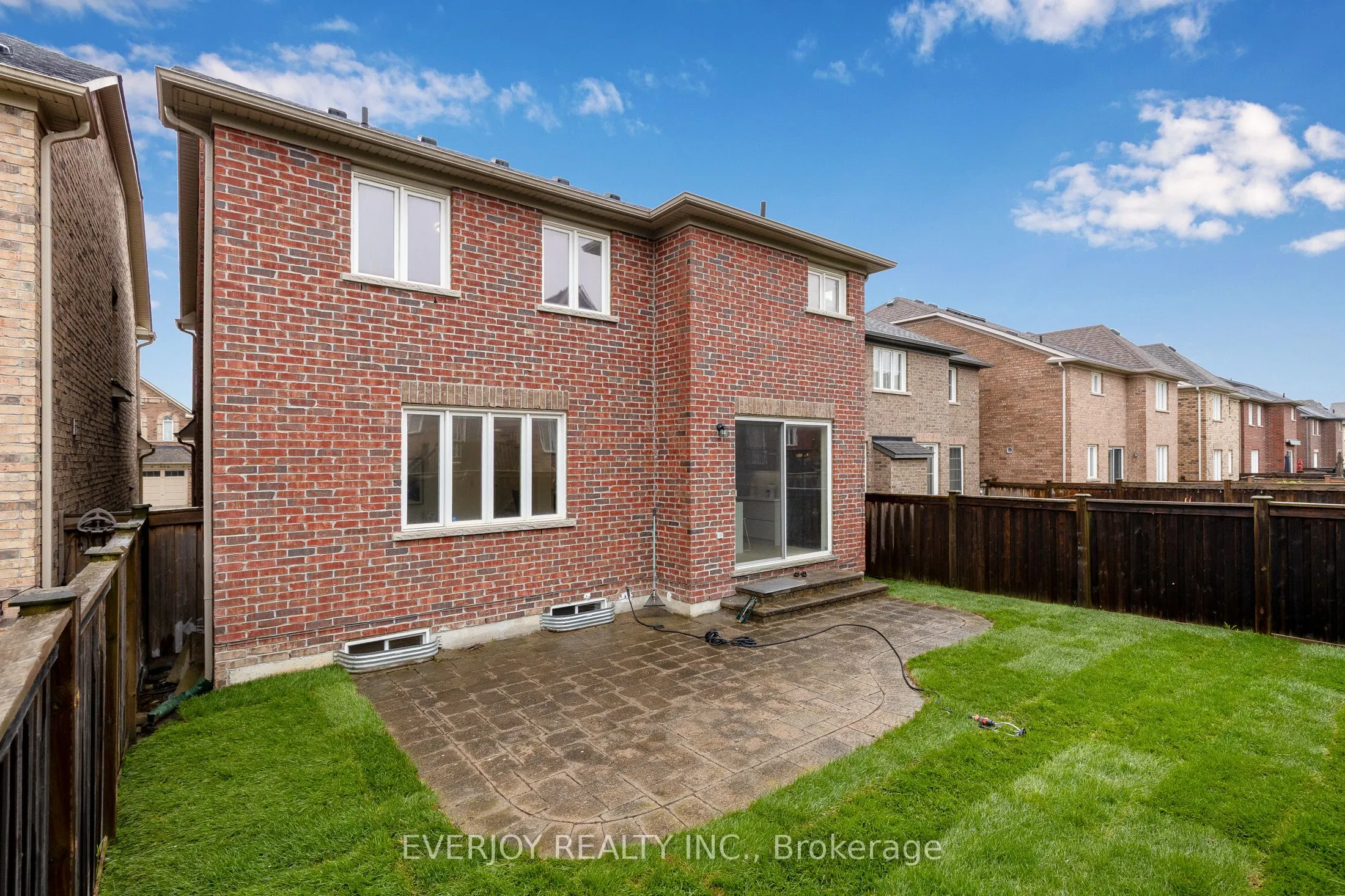 20 Wintam Place
