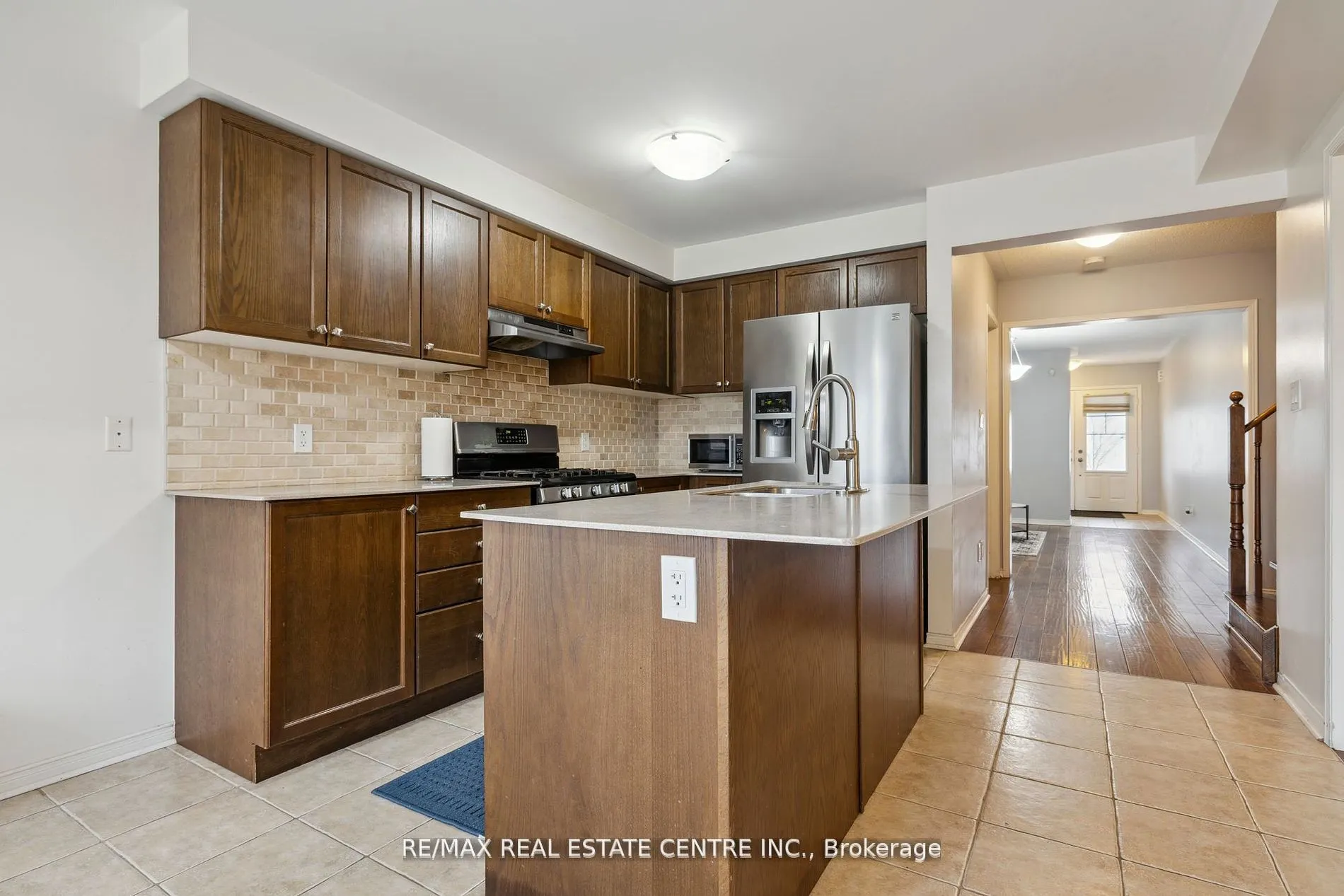 17 Treetops Boulevard
