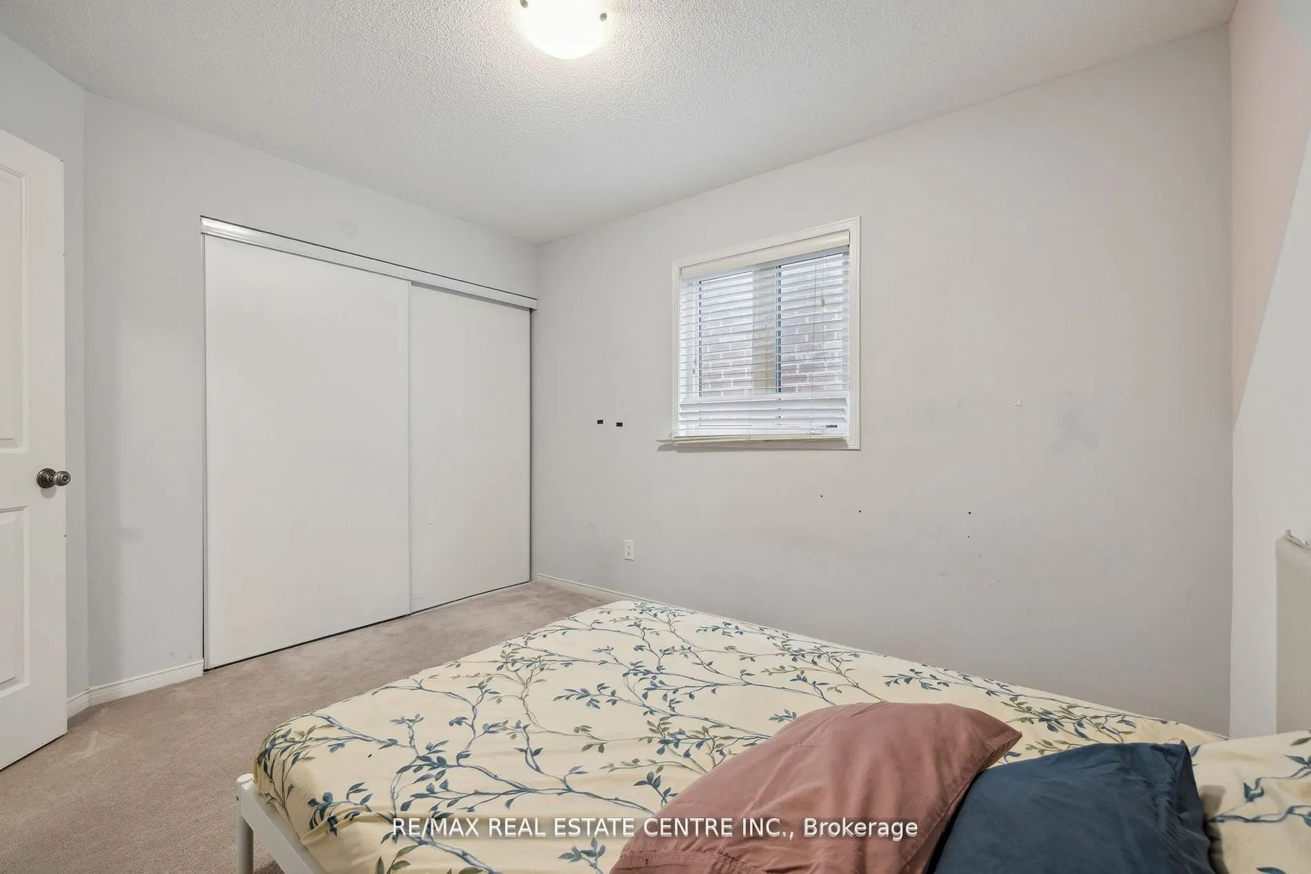 17 Treetops Boulevard