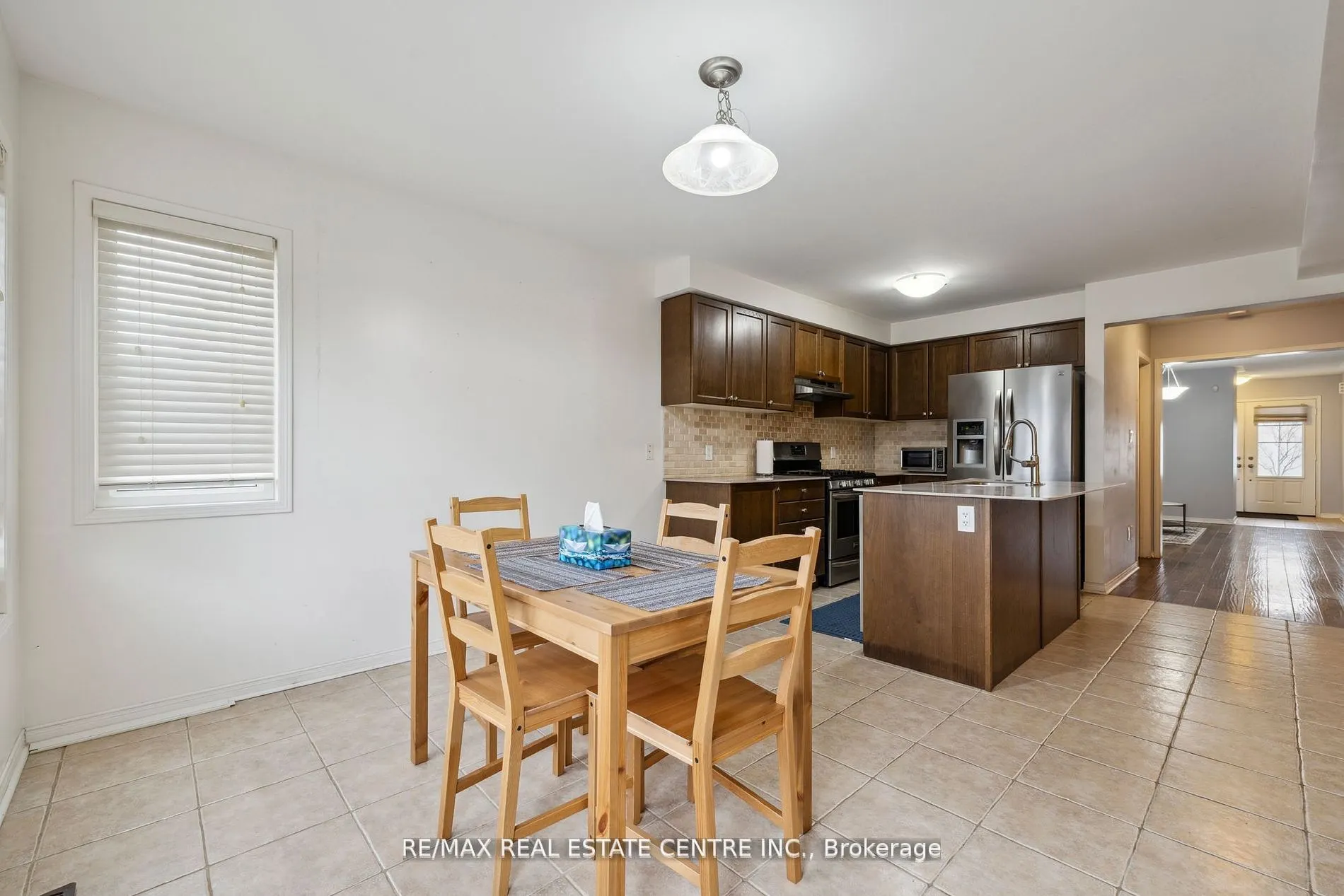17 Treetops Boulevard