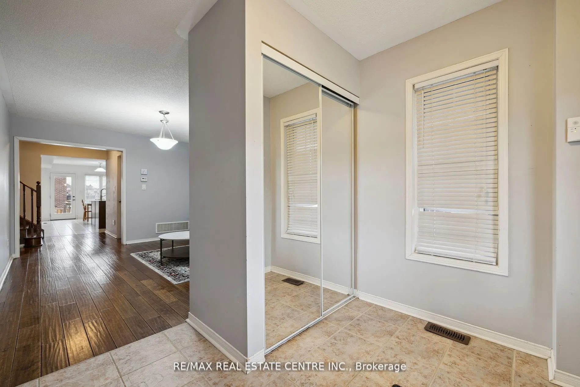 17 Treetops Boulevard