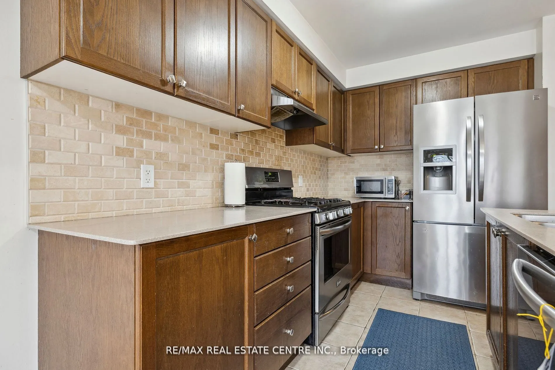 17 Treetops Boulevard