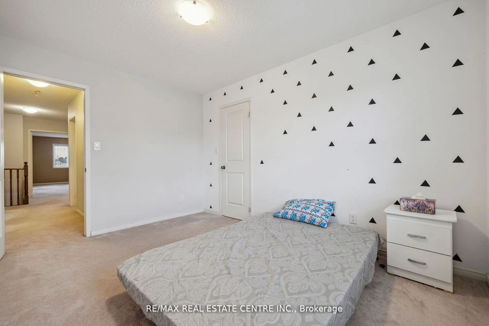17 Treetops Boulevard