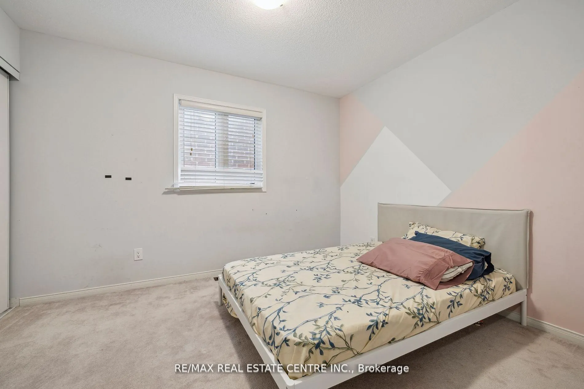 17 Treetops Boulevard