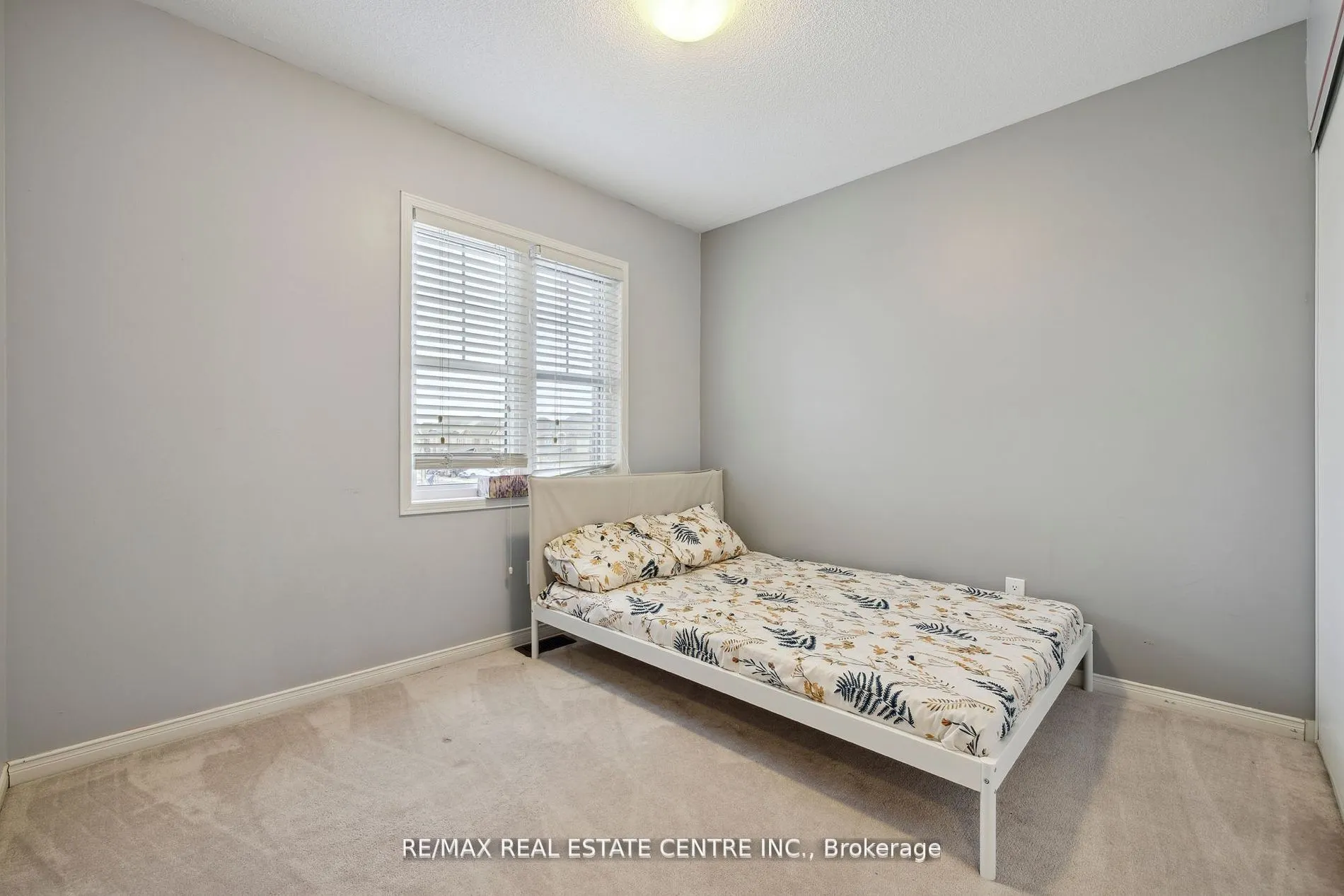17 Treetops Boulevard
