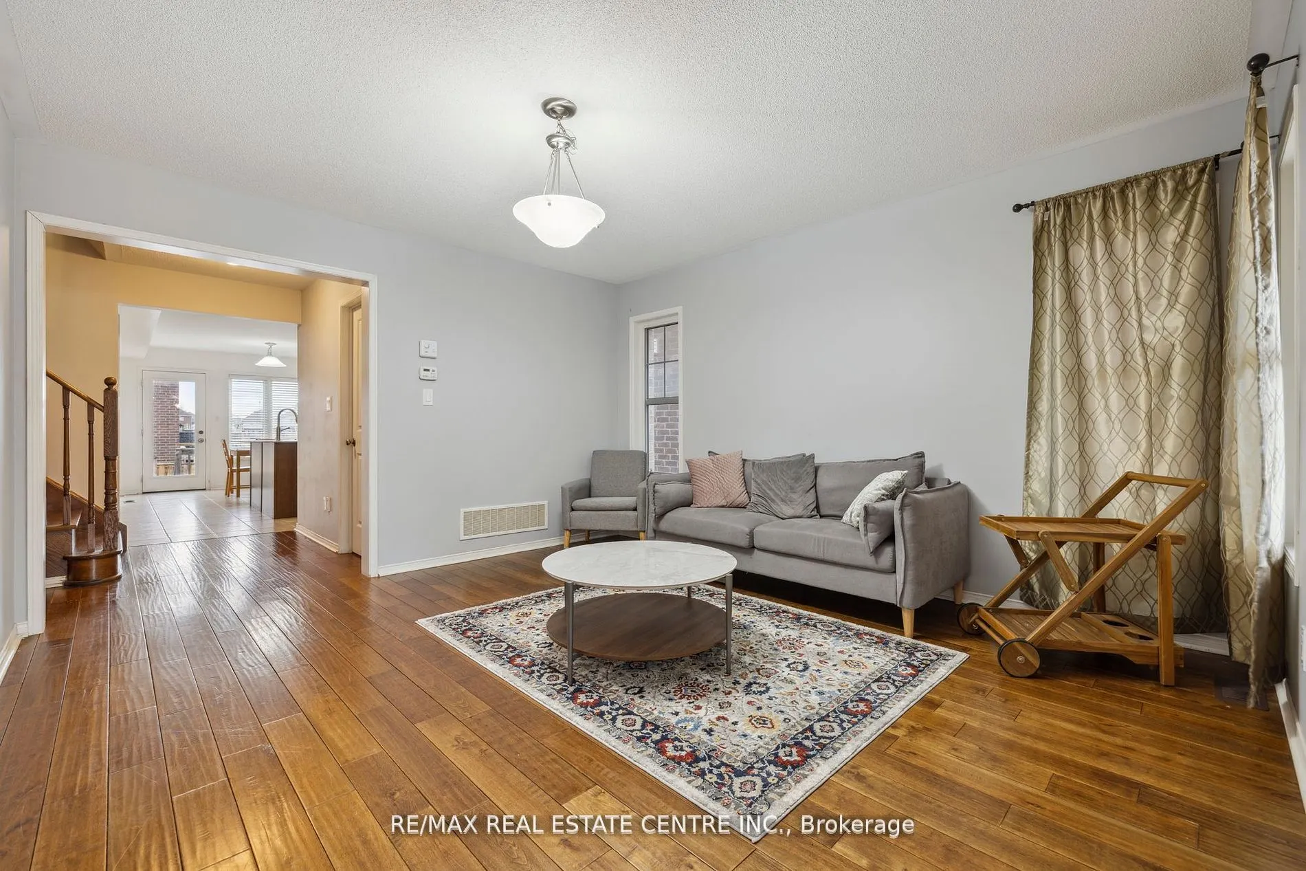 17 Treetops Boulevard