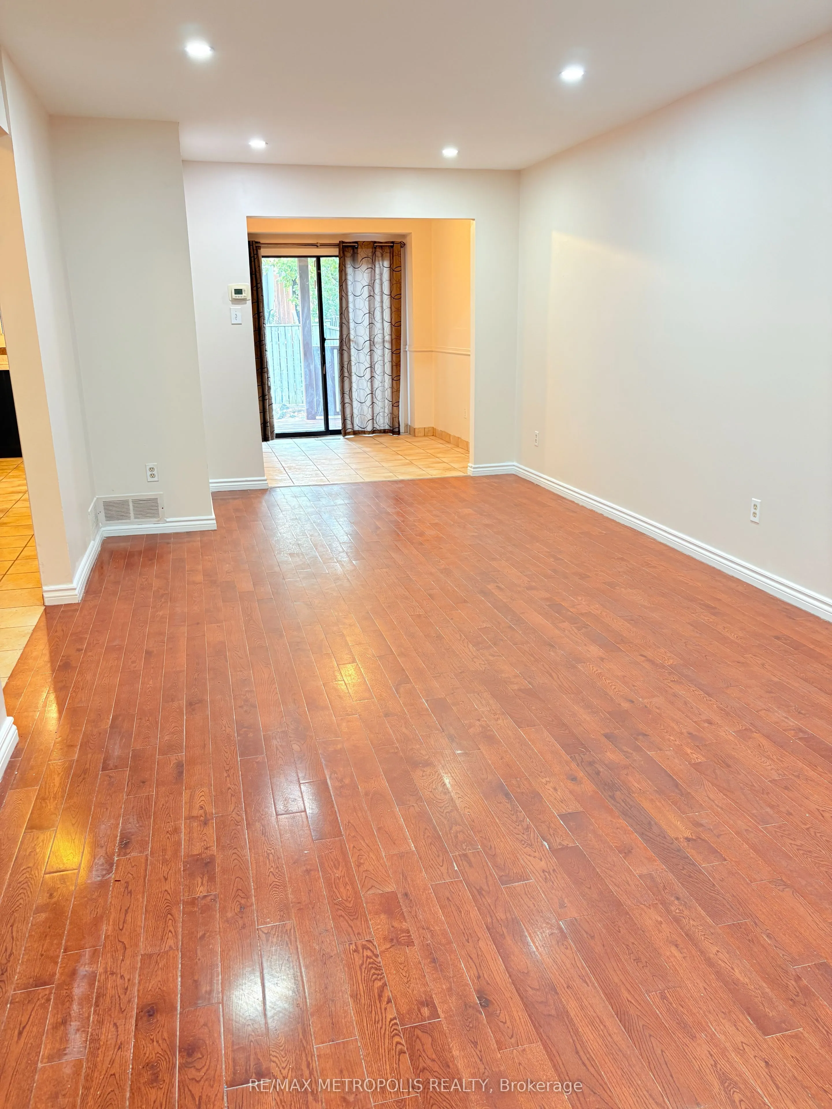 16 Tinti Place