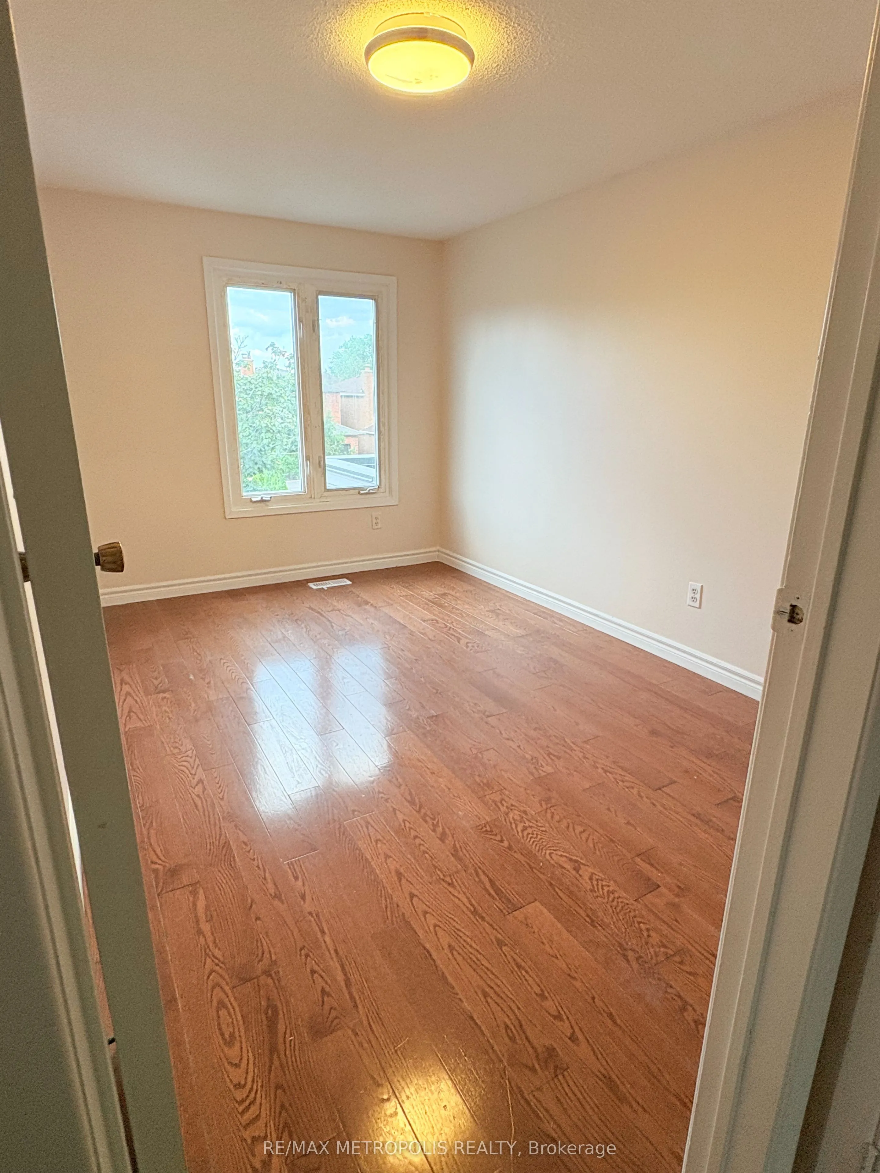 16 Tinti Place