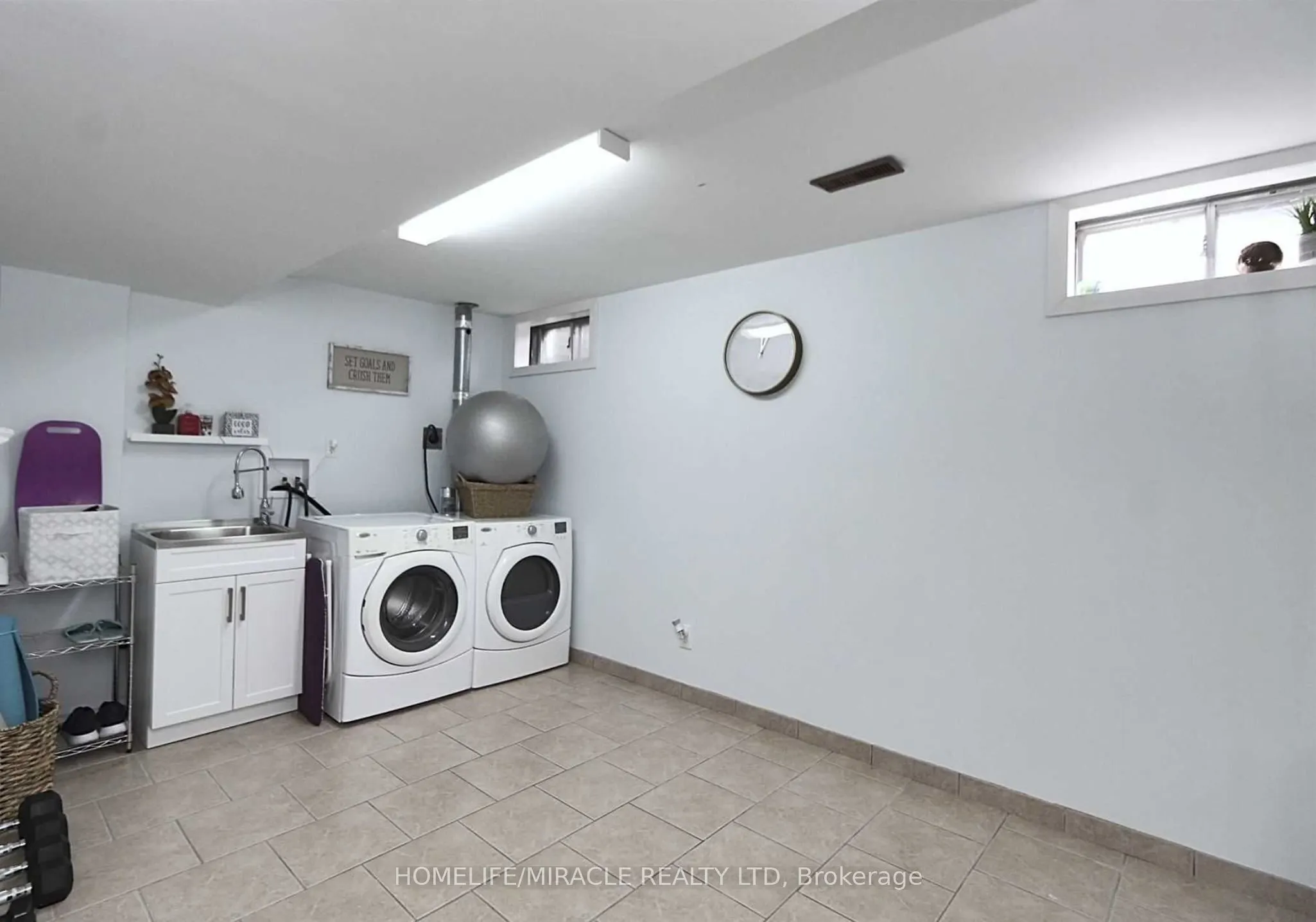 4 William Curtis Circle, #21