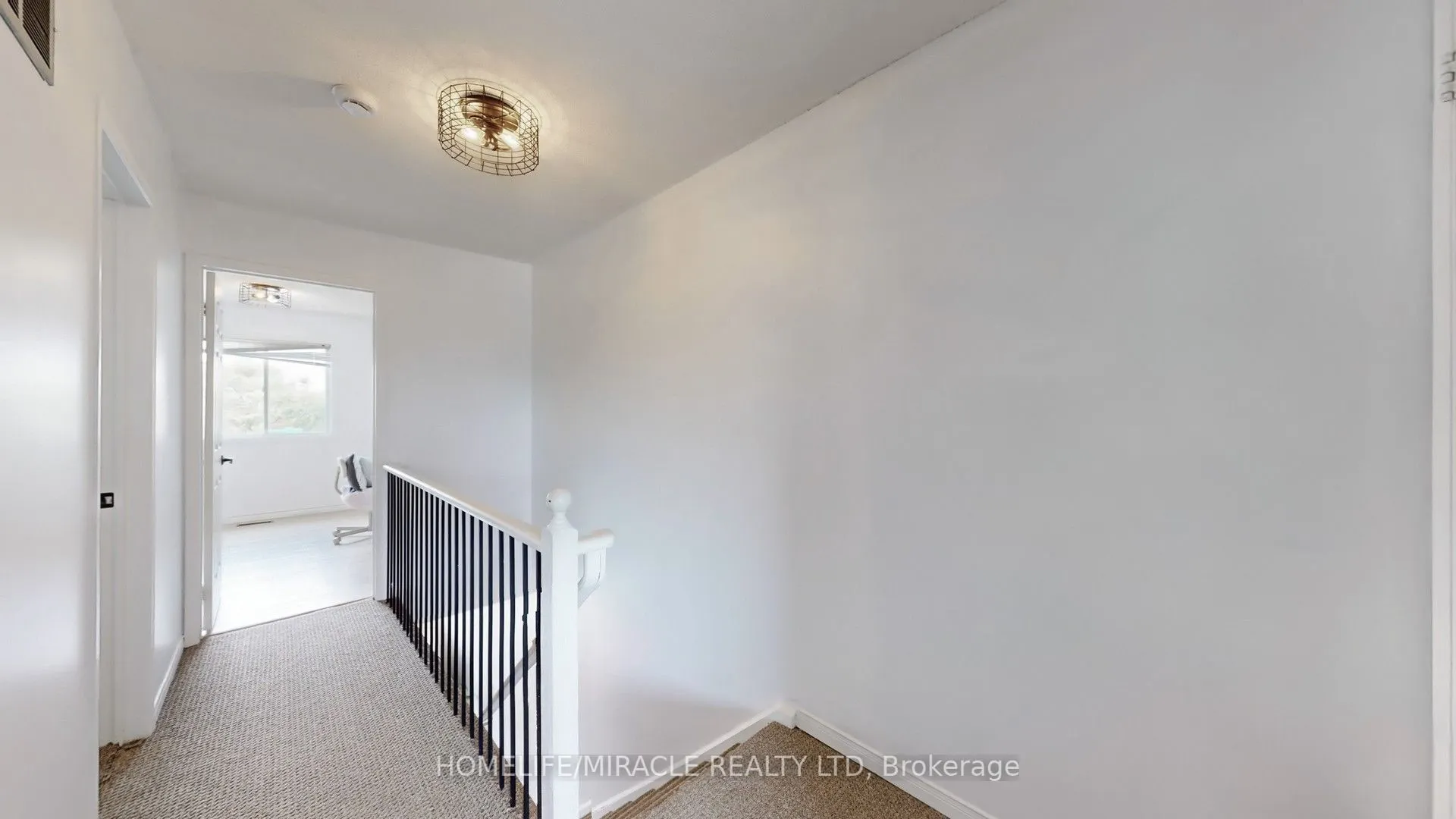 4 William Curtis Circle, #21