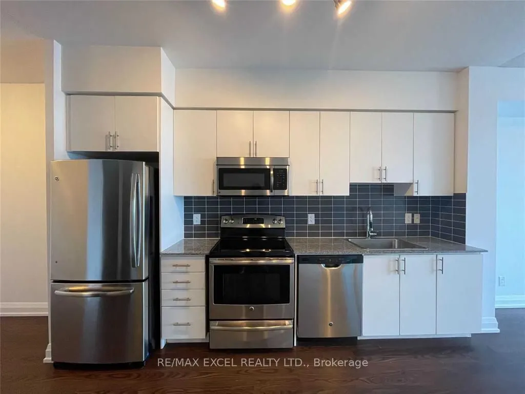 7171 Yonge Street, #2602