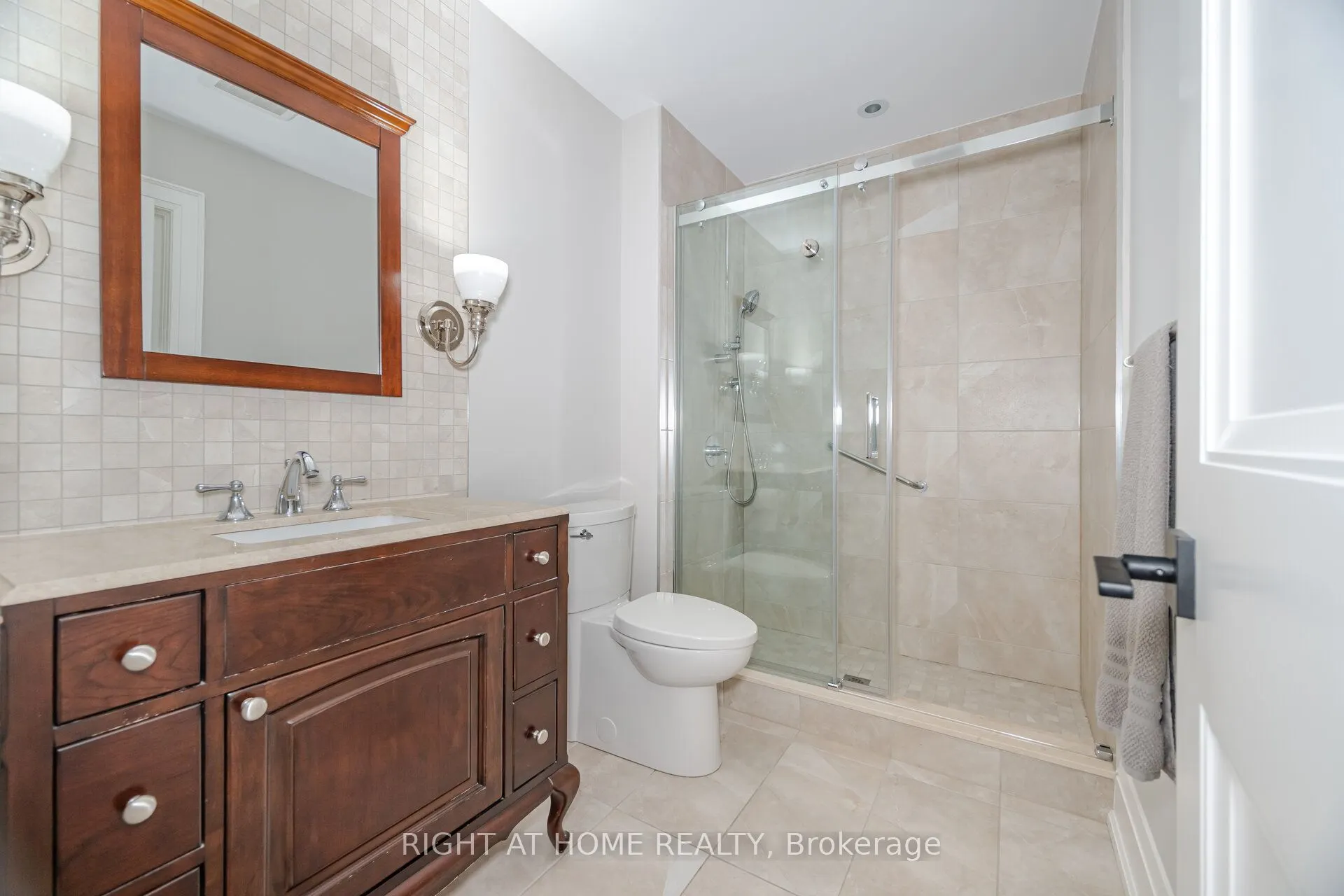 169 Green Manor Crescent