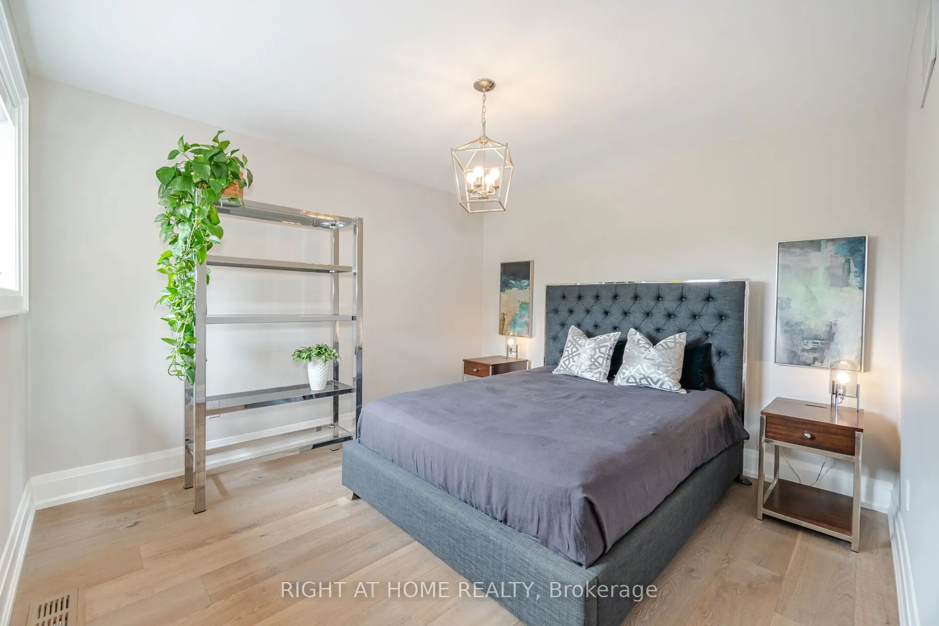 169 Green Manor Crescent
