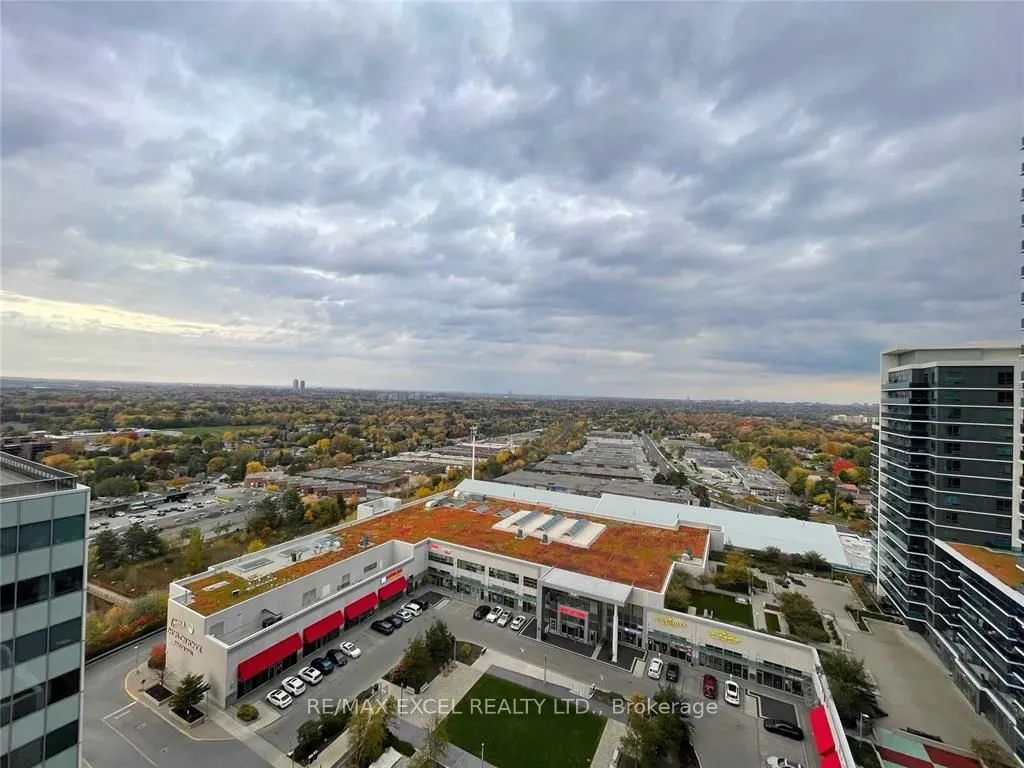 7171 Yonge Street, #1605