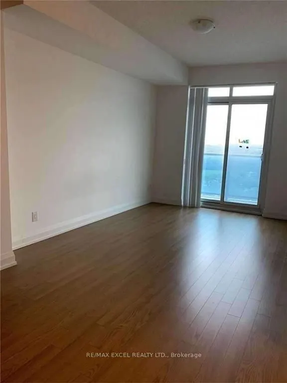 7171 Yonge Street, #1605