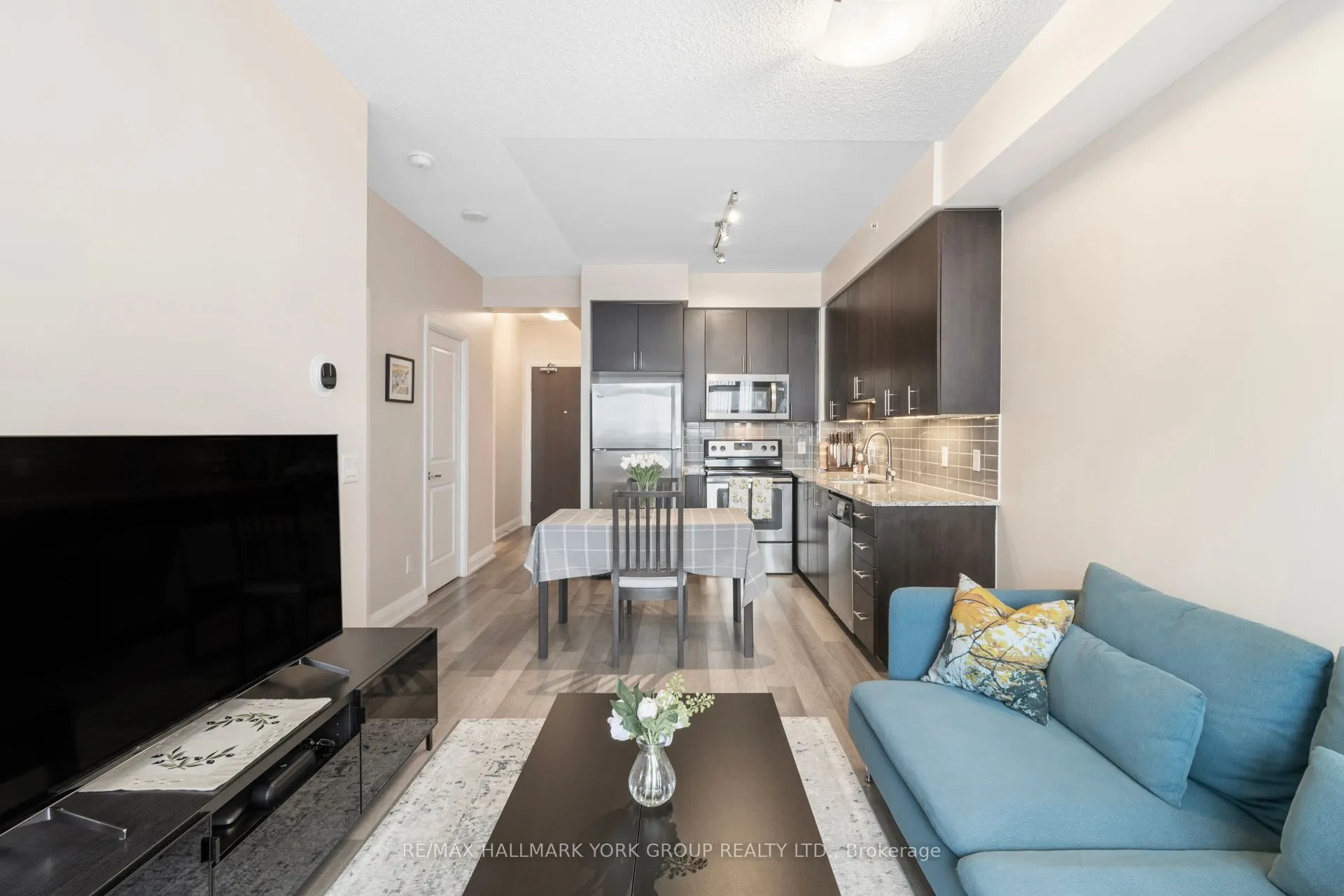 85 North Park Road, #602