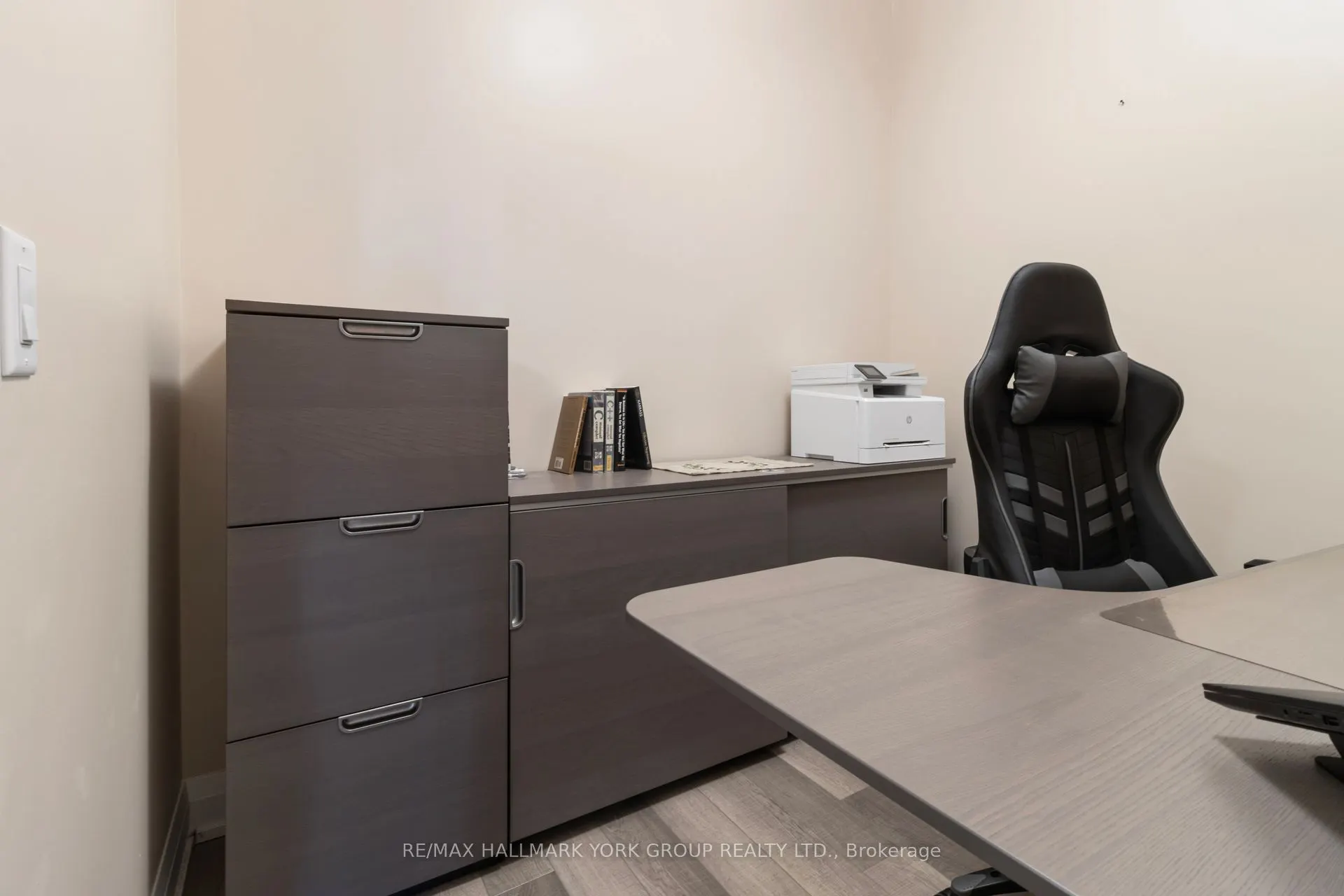 85 North Park Road, #602