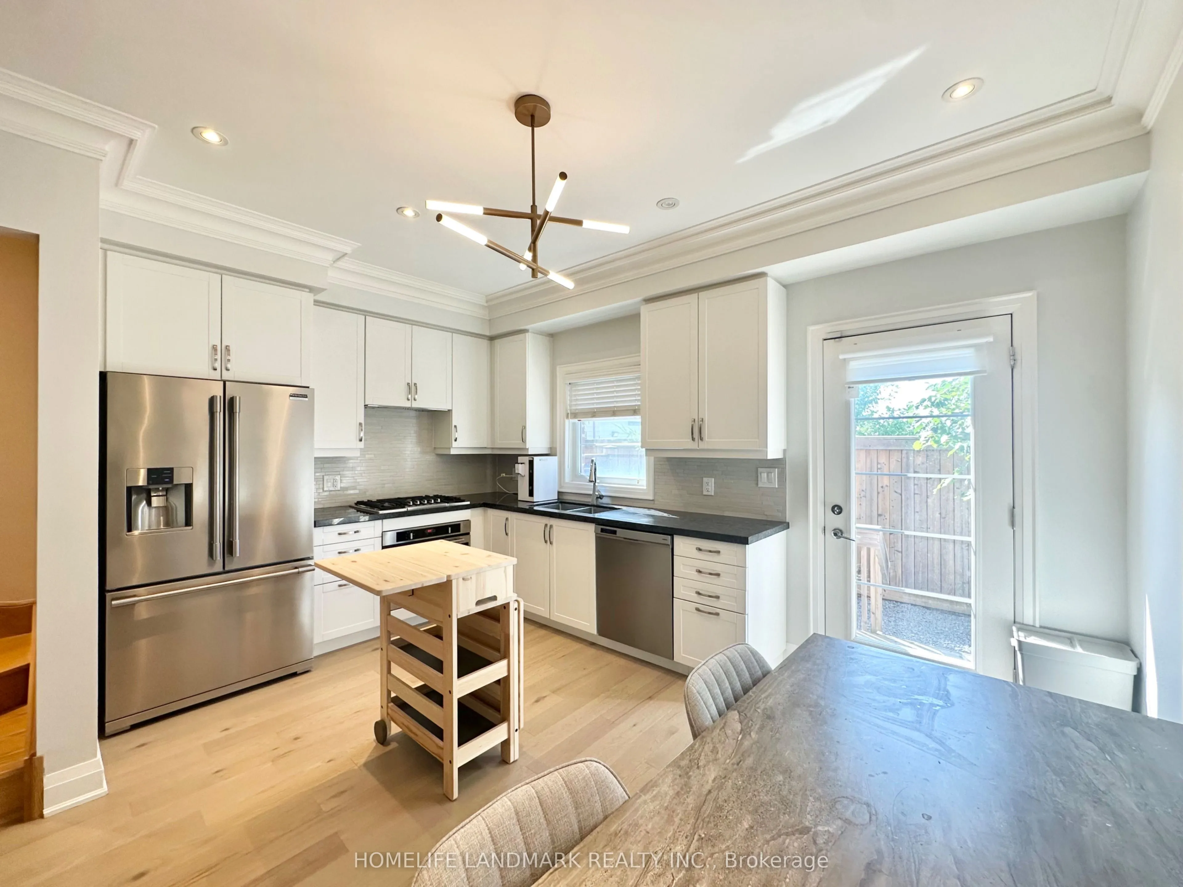 5 Dunton Lane