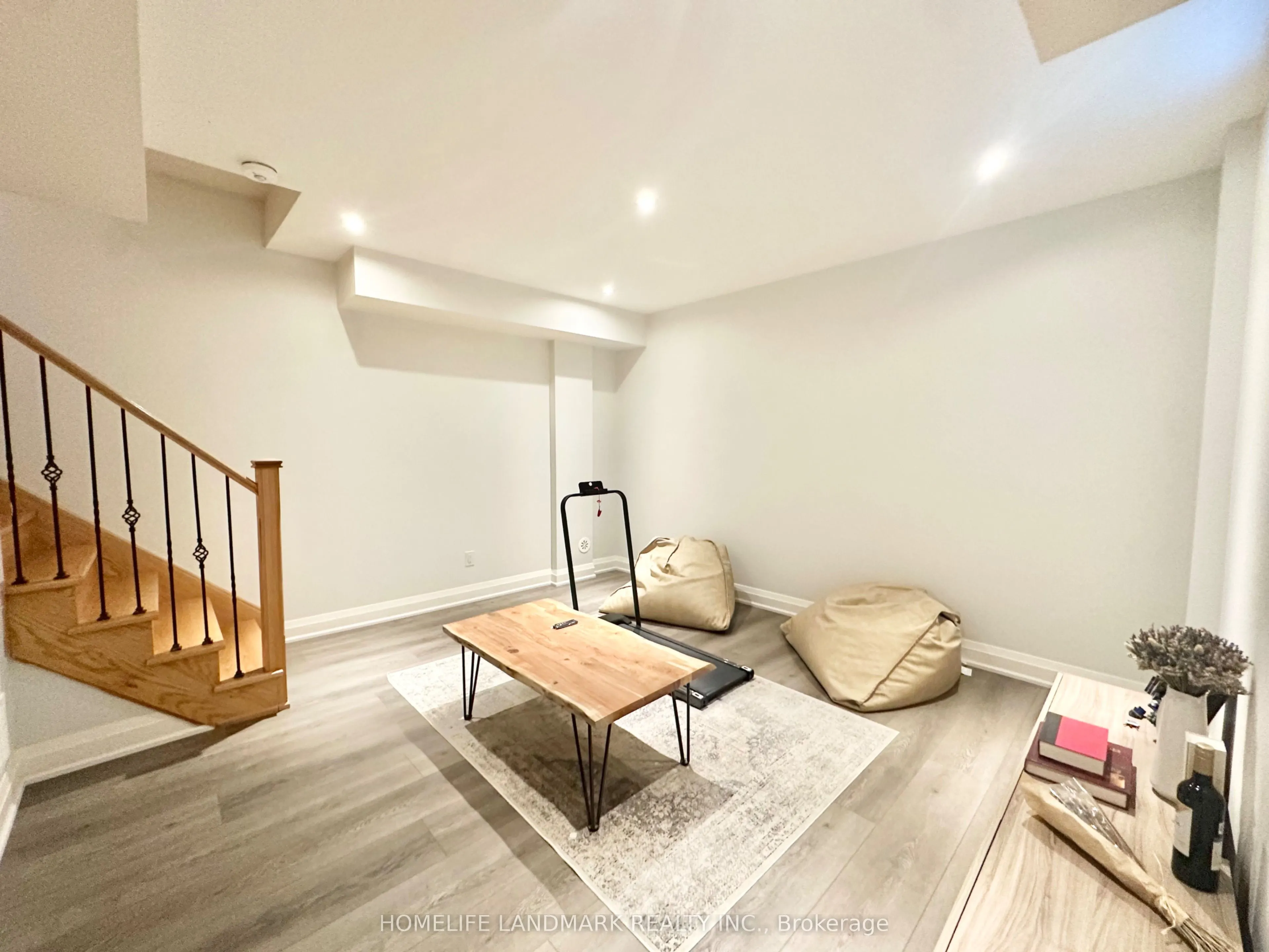 5 Dunton Lane