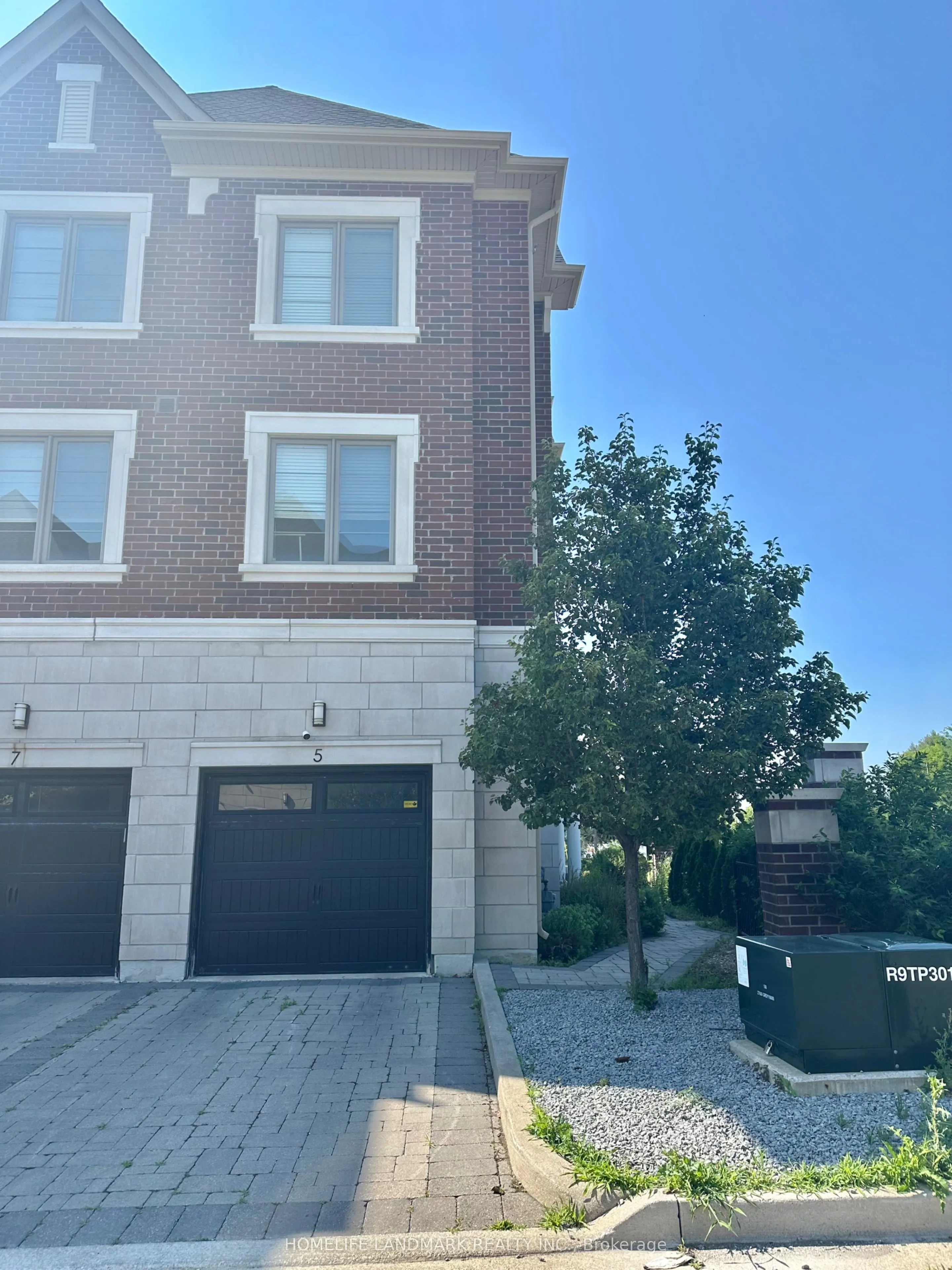5 Dunton Lane