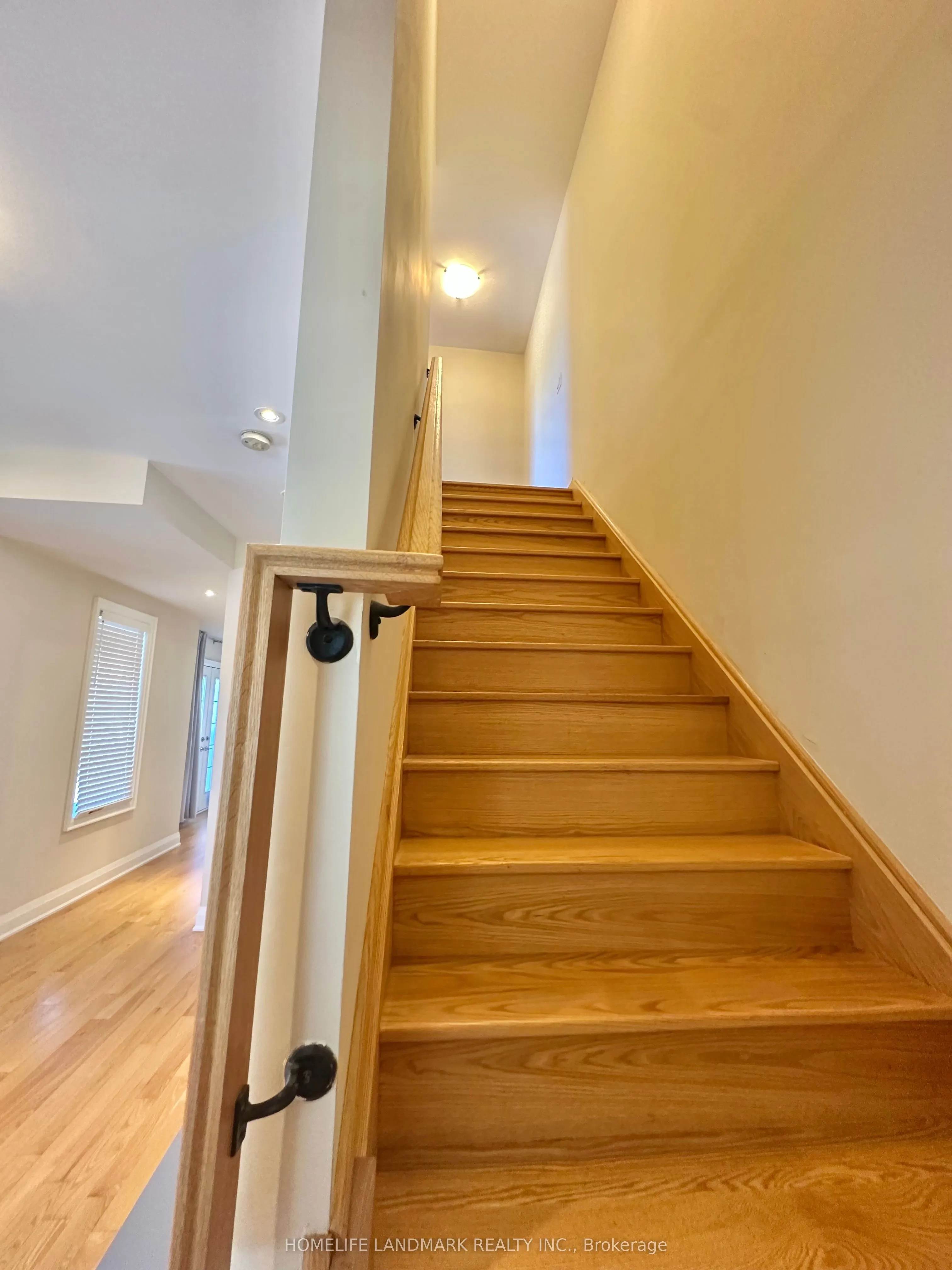 5 Dunton Lane